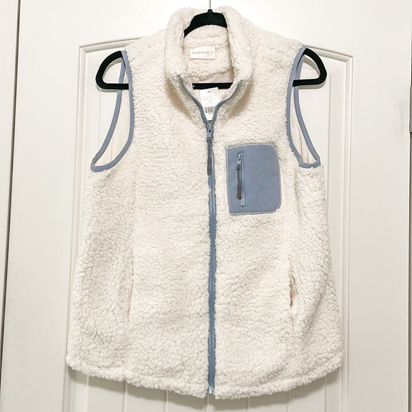 Mia & Tess Cream/Light Blue Sherpa Vest | Poshmark