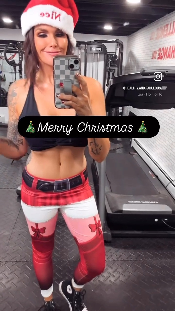 Fun, festive gym outfit, size medium runs large

#LTKActive #LTKFindsUnder50 #LTKHoliday