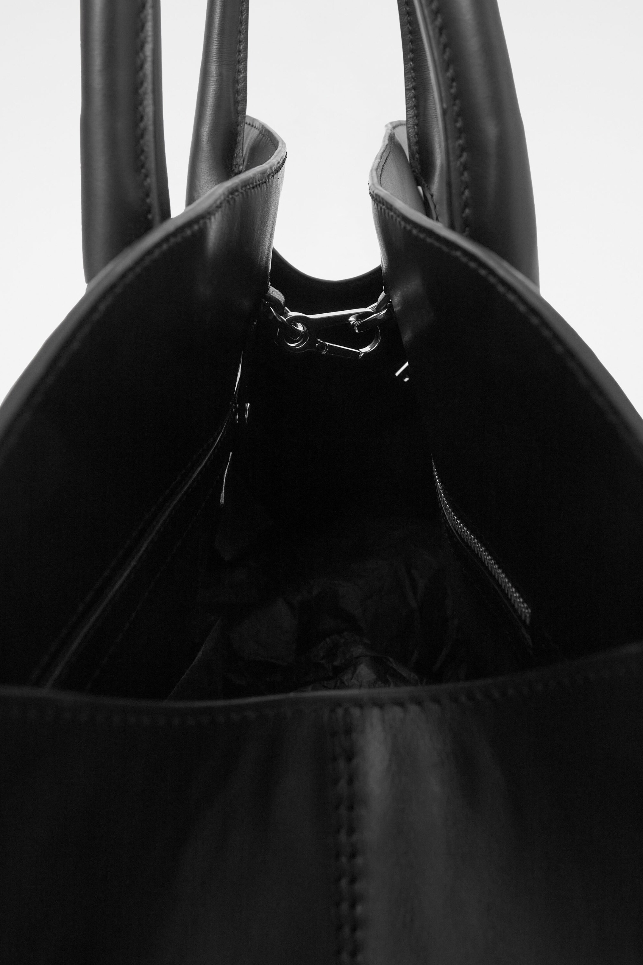 STUDIO BOWLING BAG - LEATHER - BLACK LEATHER | COS (EU)