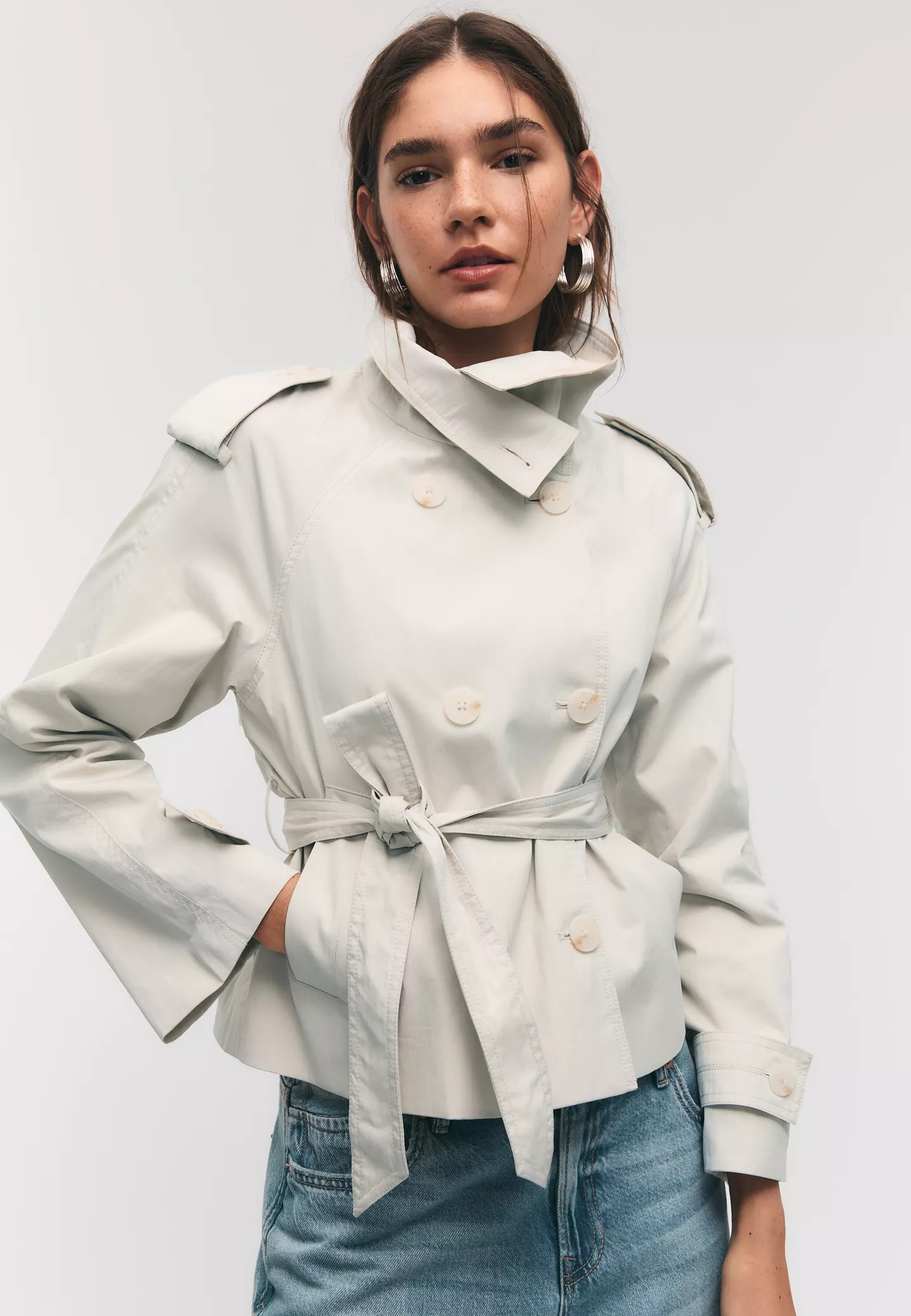 Trench court col montant ceinture - Mode femme | Stradivarius France | Stradivarius (FR)