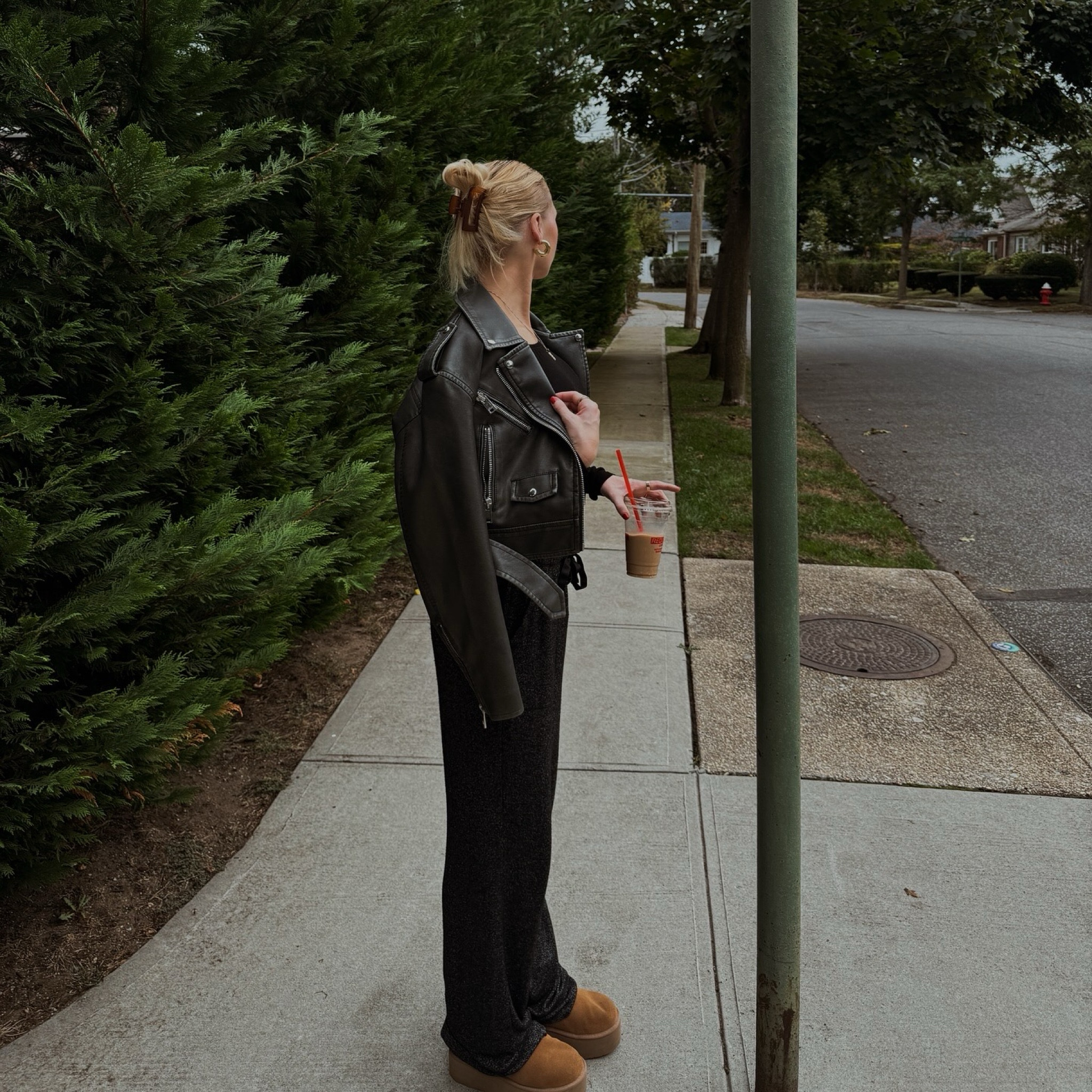 🍂☕️🧸✨🎃

#LTKFallSale #LTKSeasonal #LTKHalloween