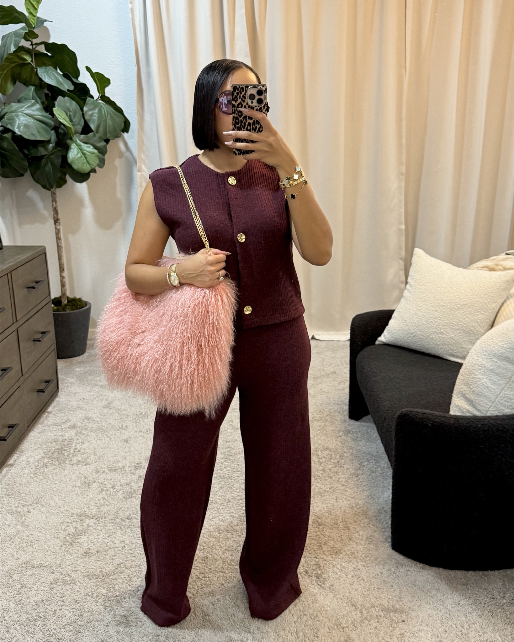 Obsessed with my flufffy pink bag! I also have it in the cream color🩷🤍

#LTKootd #LTKHoliday #LTKdayinmylife