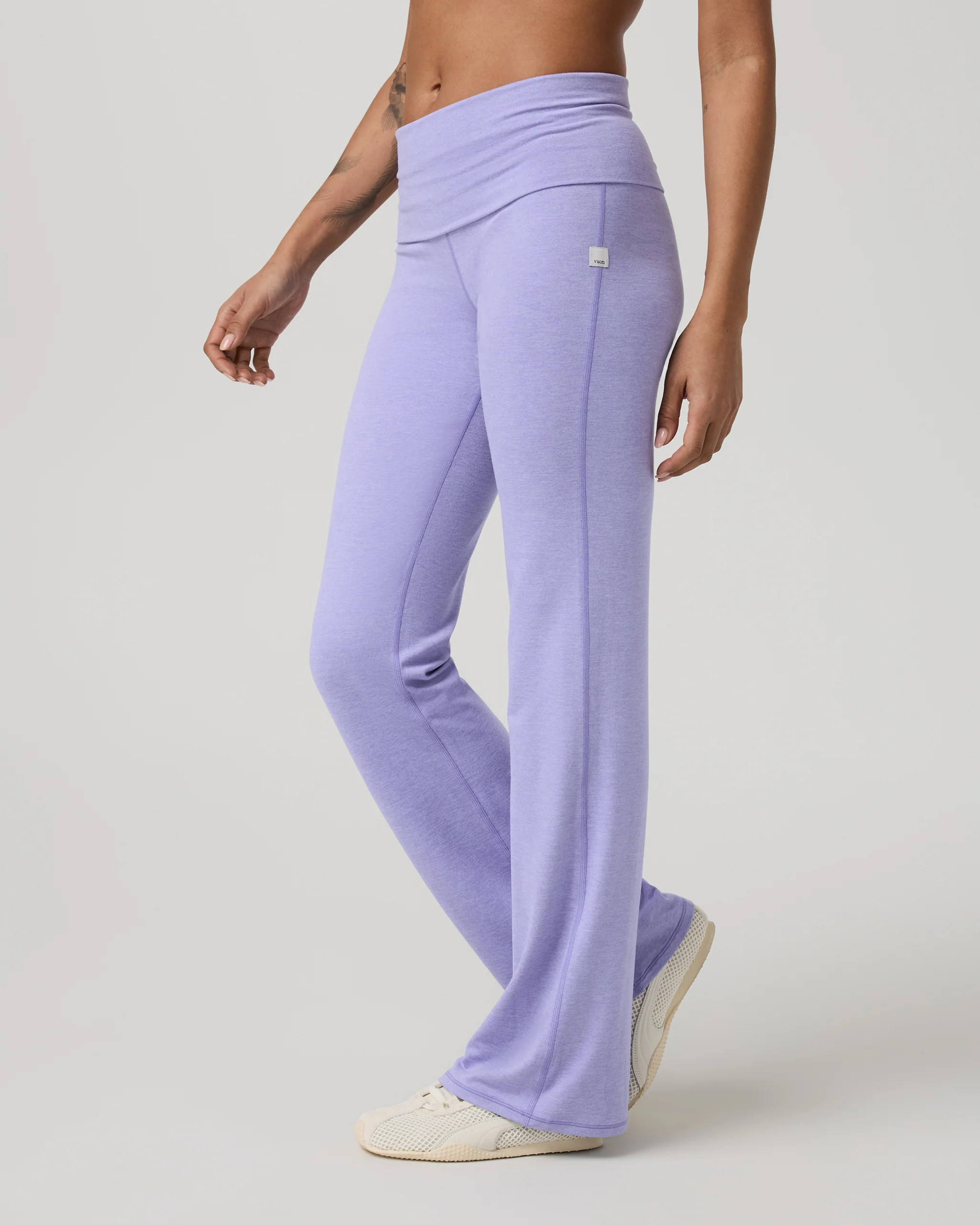 Halo Foldover Pant – Women's Hyacinth Heather Pants – Pants – Vuori | Vuori Clothing (US & Canada)