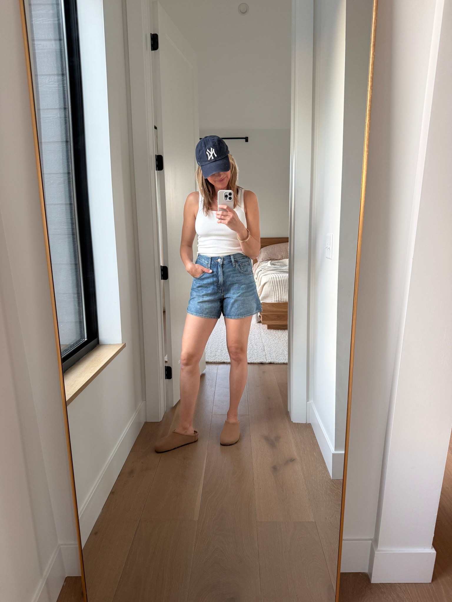 100% cotton Levi’s cinch waist jean shorts staple for summer! 

#LTKootd