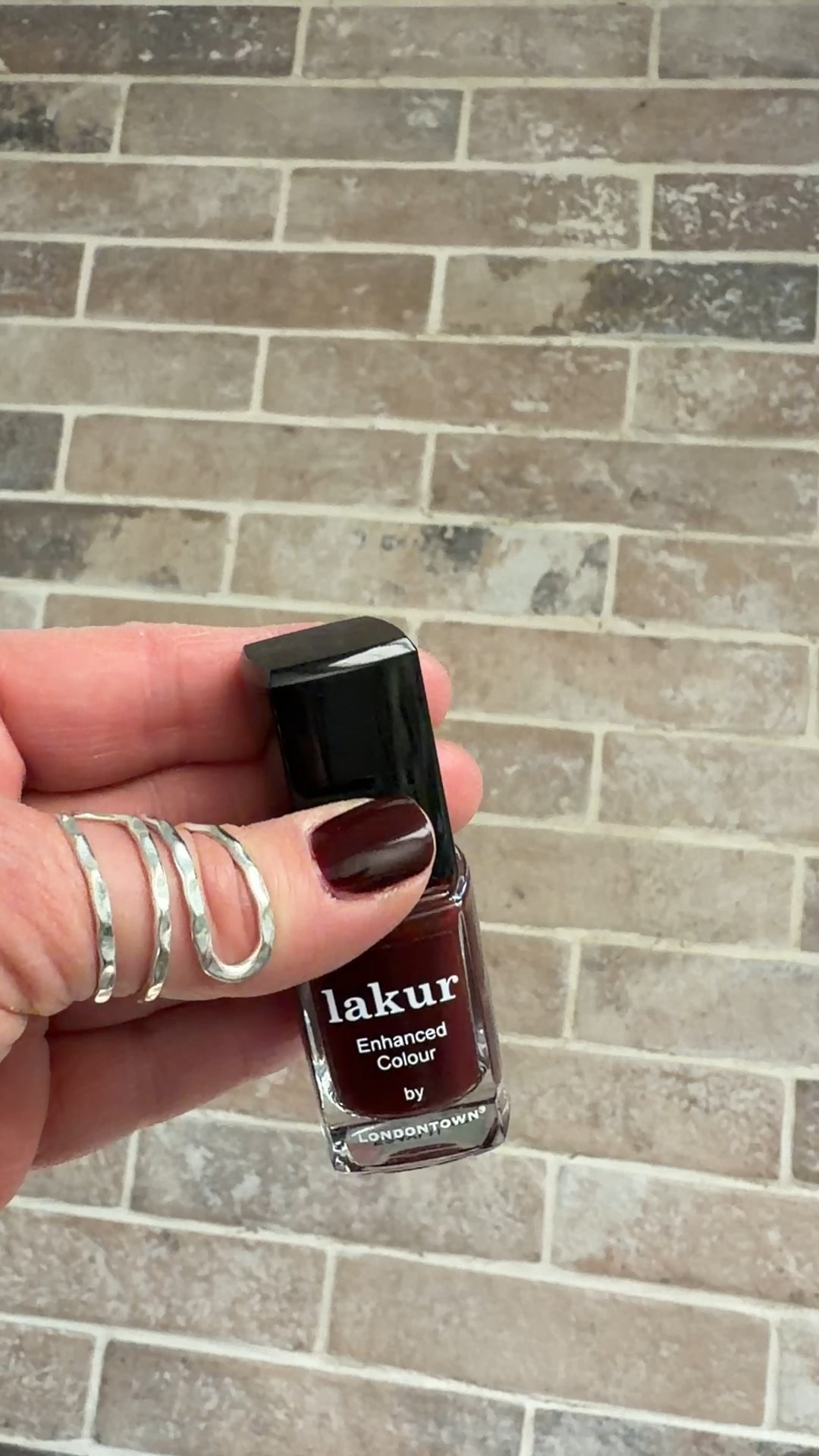 Naughty List
Brown red 