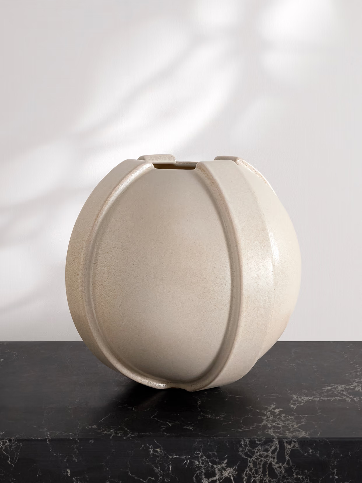 LOUISE ROE - Vinci 01 Ceramic Vase - Off-white | NET-A-PORTER (US)