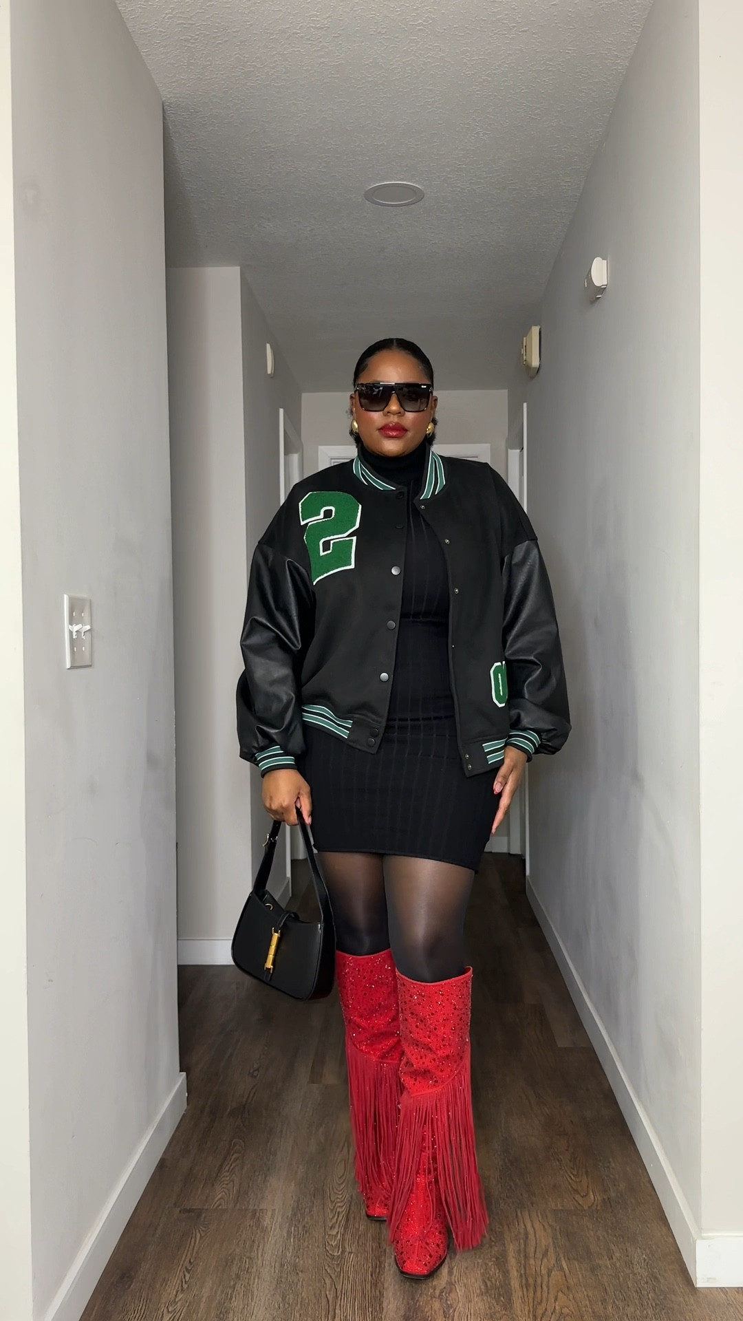 This casual outfit will turn heats at game or concert. Perfect for a casual outing. The secret is in the boots!!!! 

#LTKfindsunder50 #LTKshoecrush #LTKstyletip