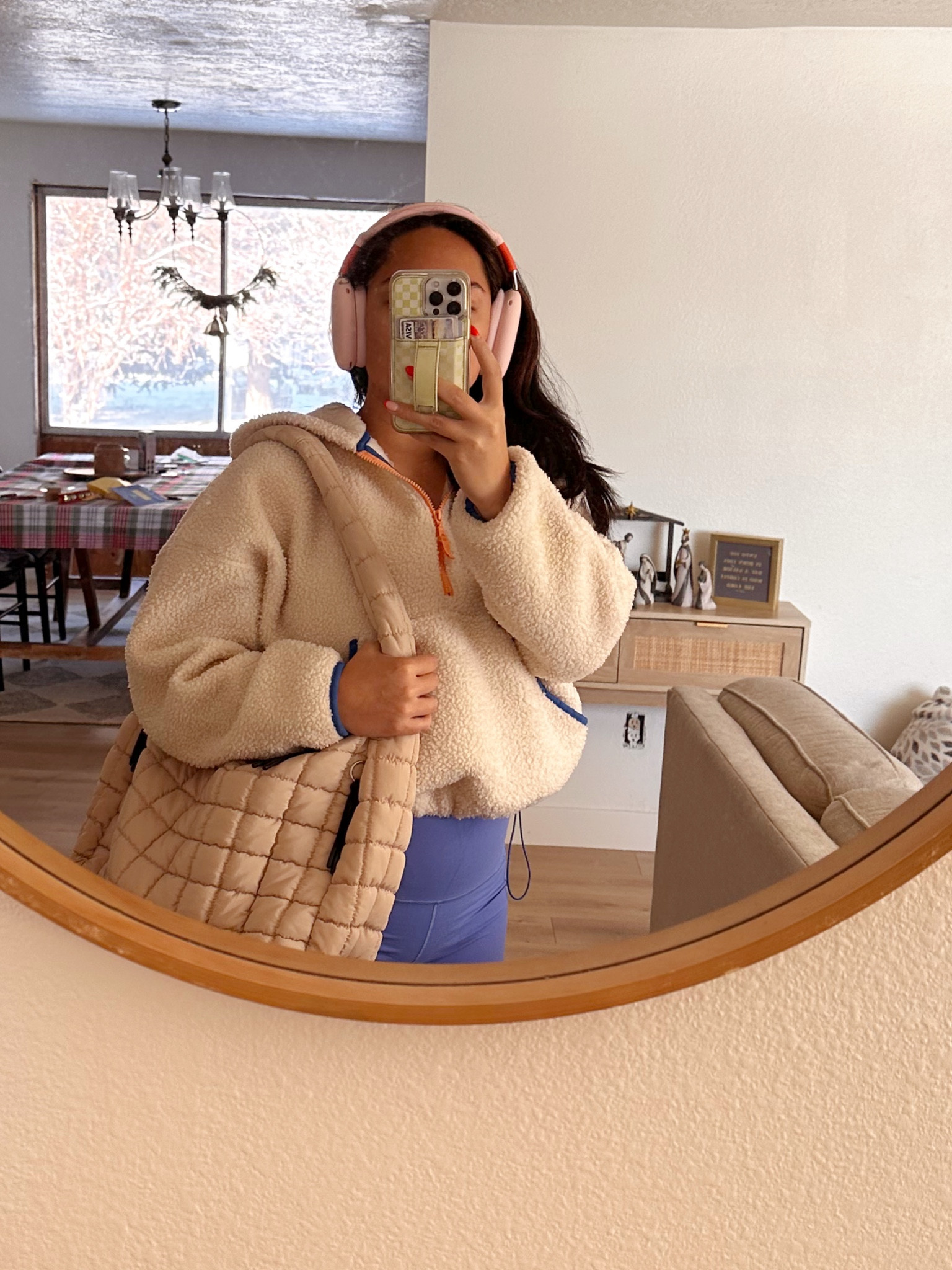 Gym necessities 🎧

#LTKfitness #LTKstyletip