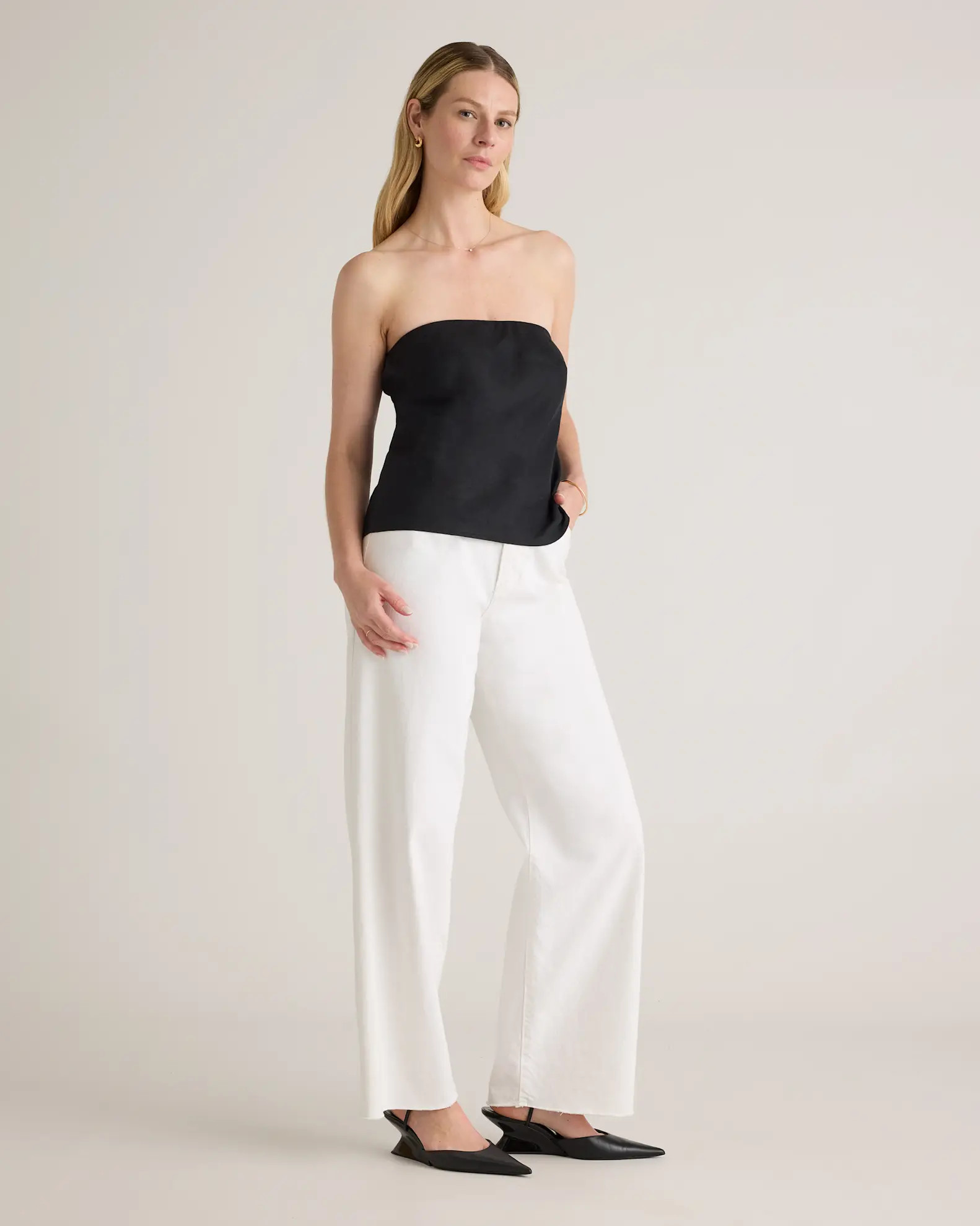 100% European Linen Strapless Top in Black | Quince