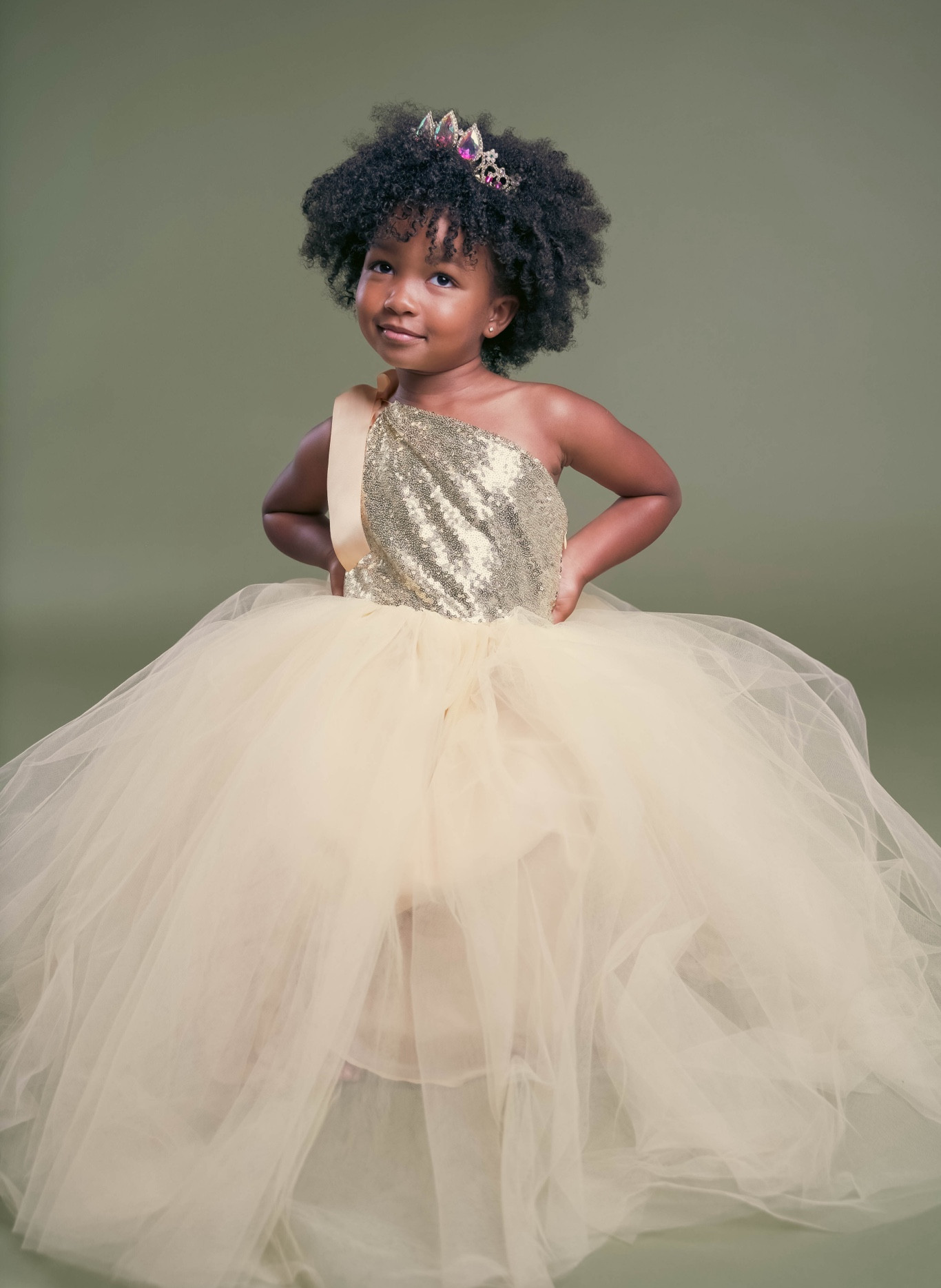 Nyla’s golden birthday! Gold dress and fancy crown 

#LTKKids