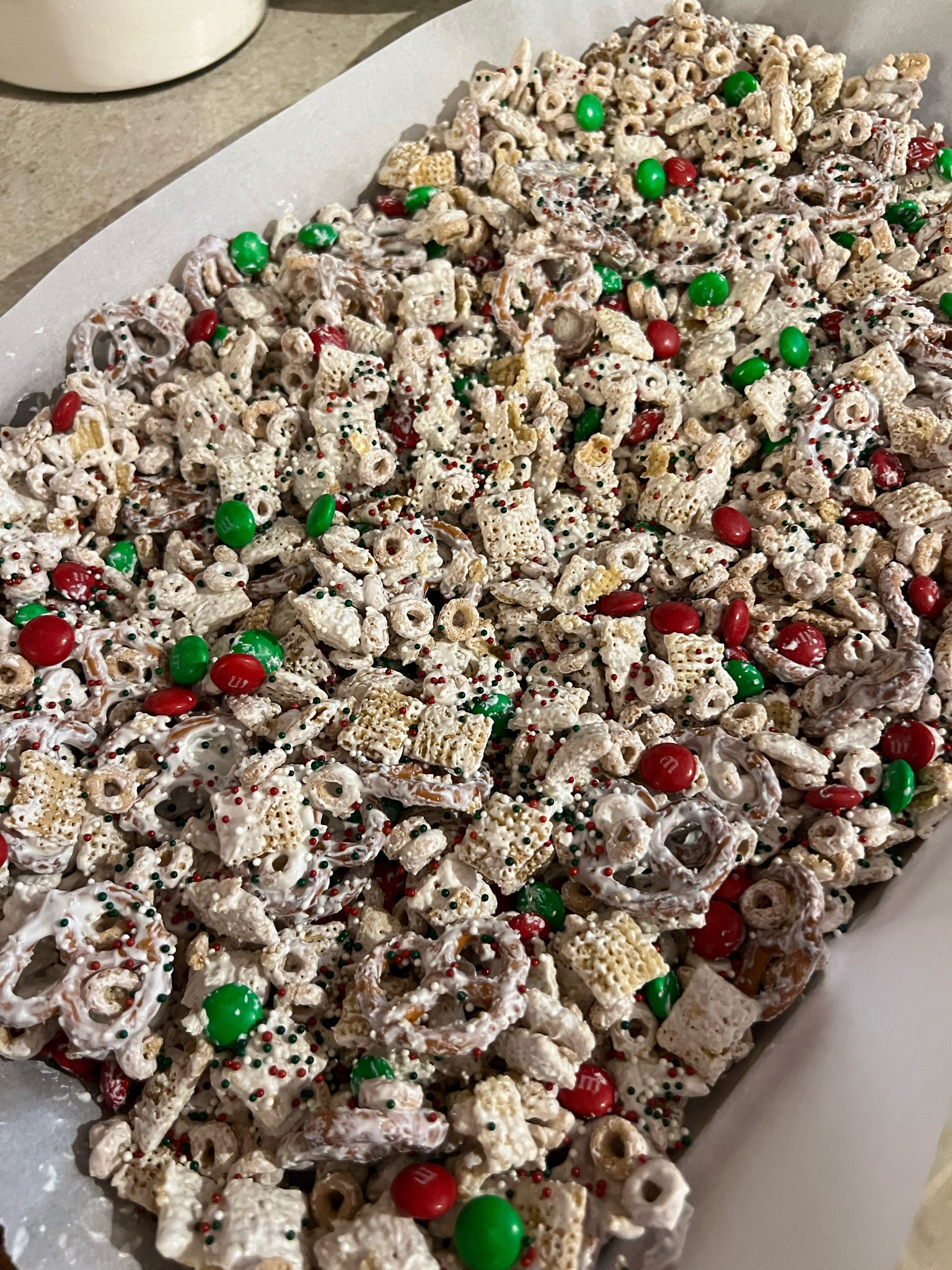 Products used to make Christmas crunch mix! 


#LTKhome #LTKunder50 #LTKHoliday