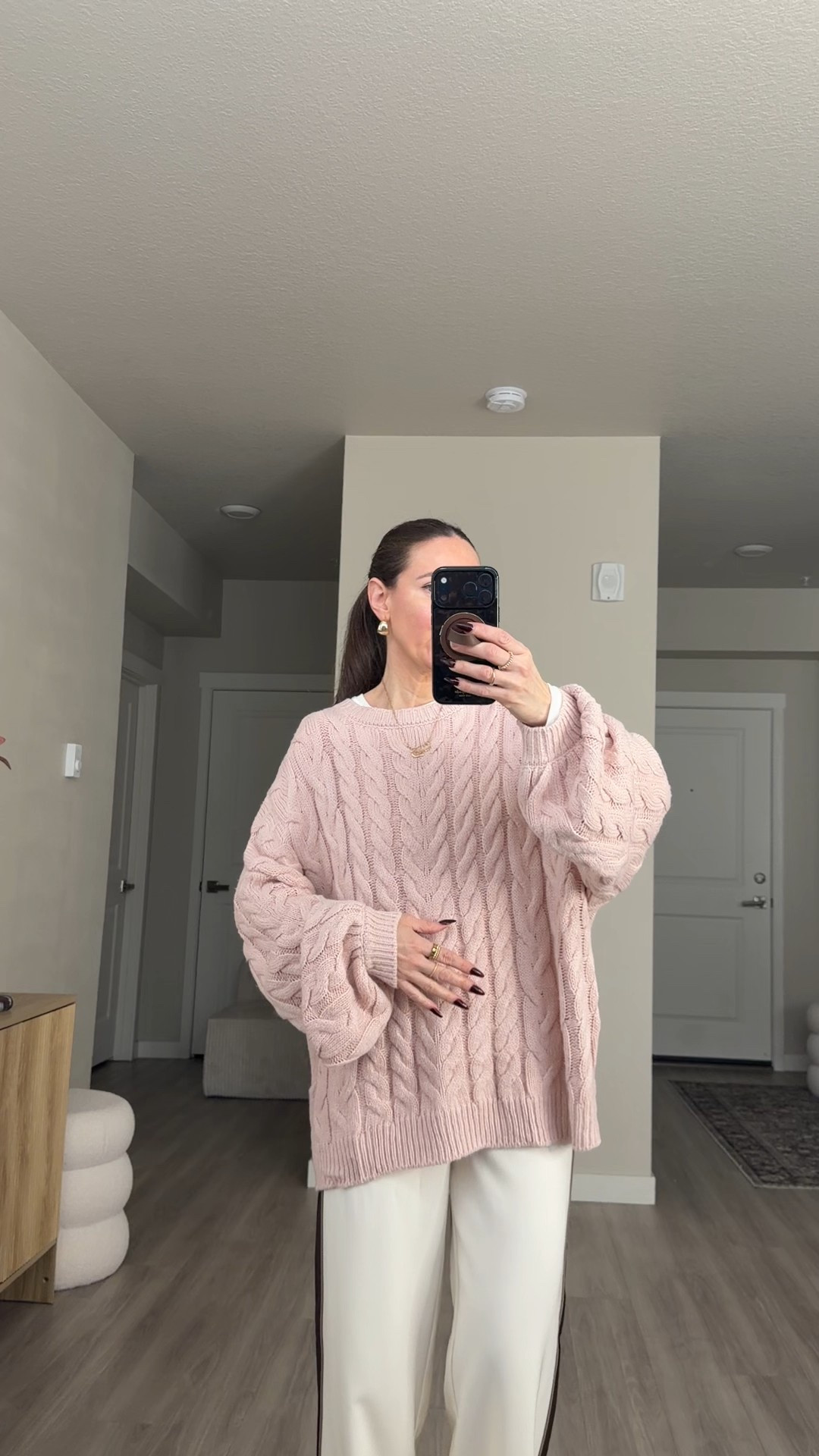 I’m 5’7 wearing XXL.  Usually would buy a medium or a large 

#springfashion #springsweater #cableknitsweater


