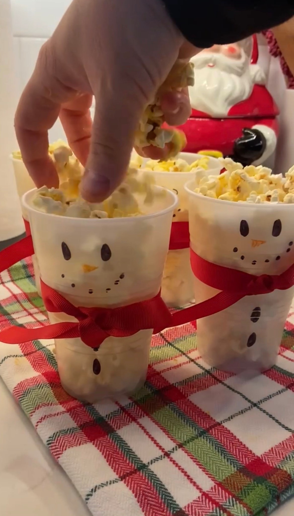 Frosty Popcorn Cups

Make Holiday Movie night a little more festive. 

#LTKHoliday #LTKKids #LTKfoodie