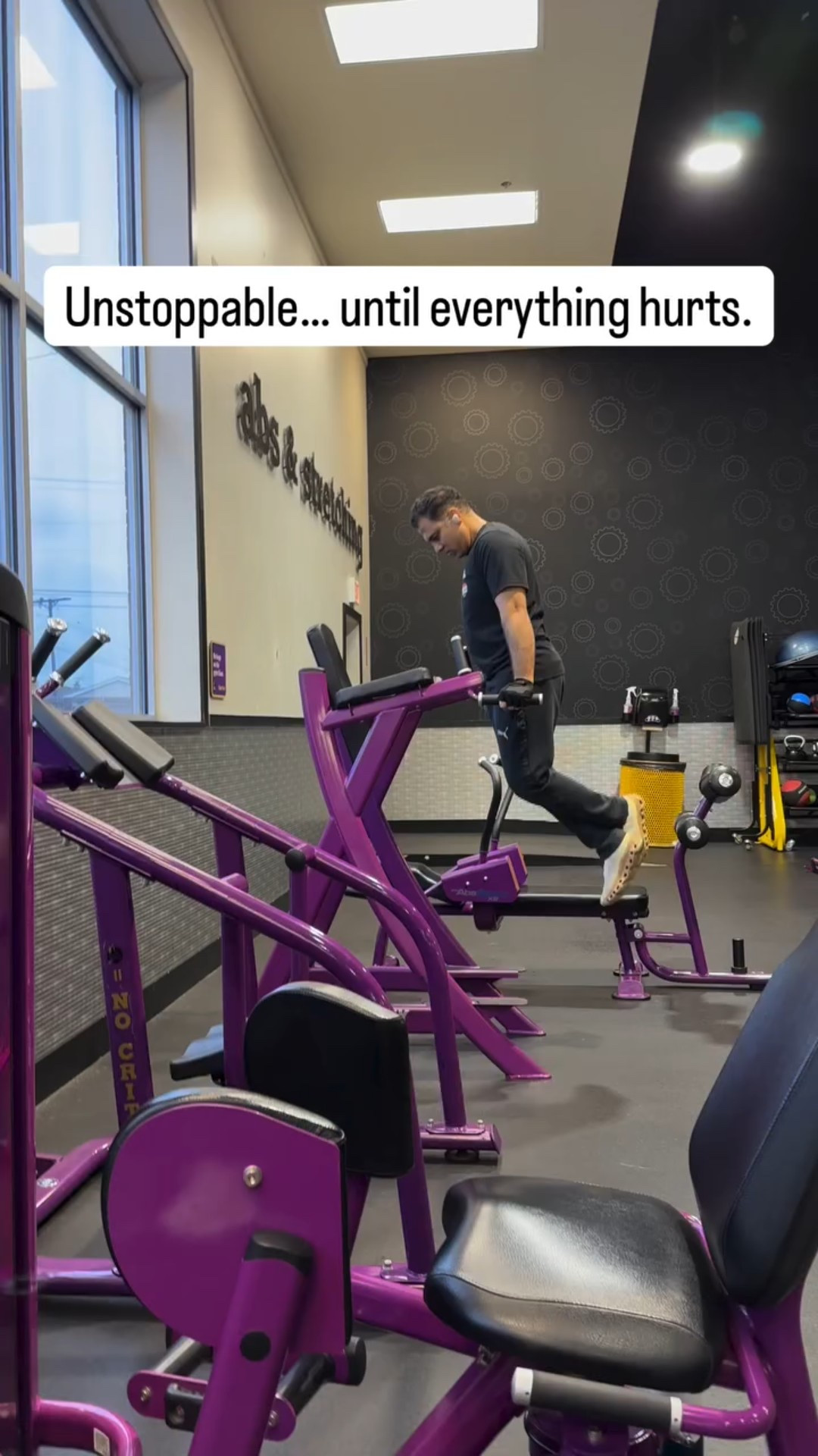 Train hard, recover smarter 💪 Blue Stop Max has become part of the routine for post-workout muscle relief and recovery. A few minutes makes a real difference when your body needs a reset. If you’re serious about your workouts, don’t skip recovery—your muscles will thank you.

#partnership #chicagohummingbirds @bluestopmax @cvspharmacy 
#MuscleRecovery #GymLife #WorkoutRecovery