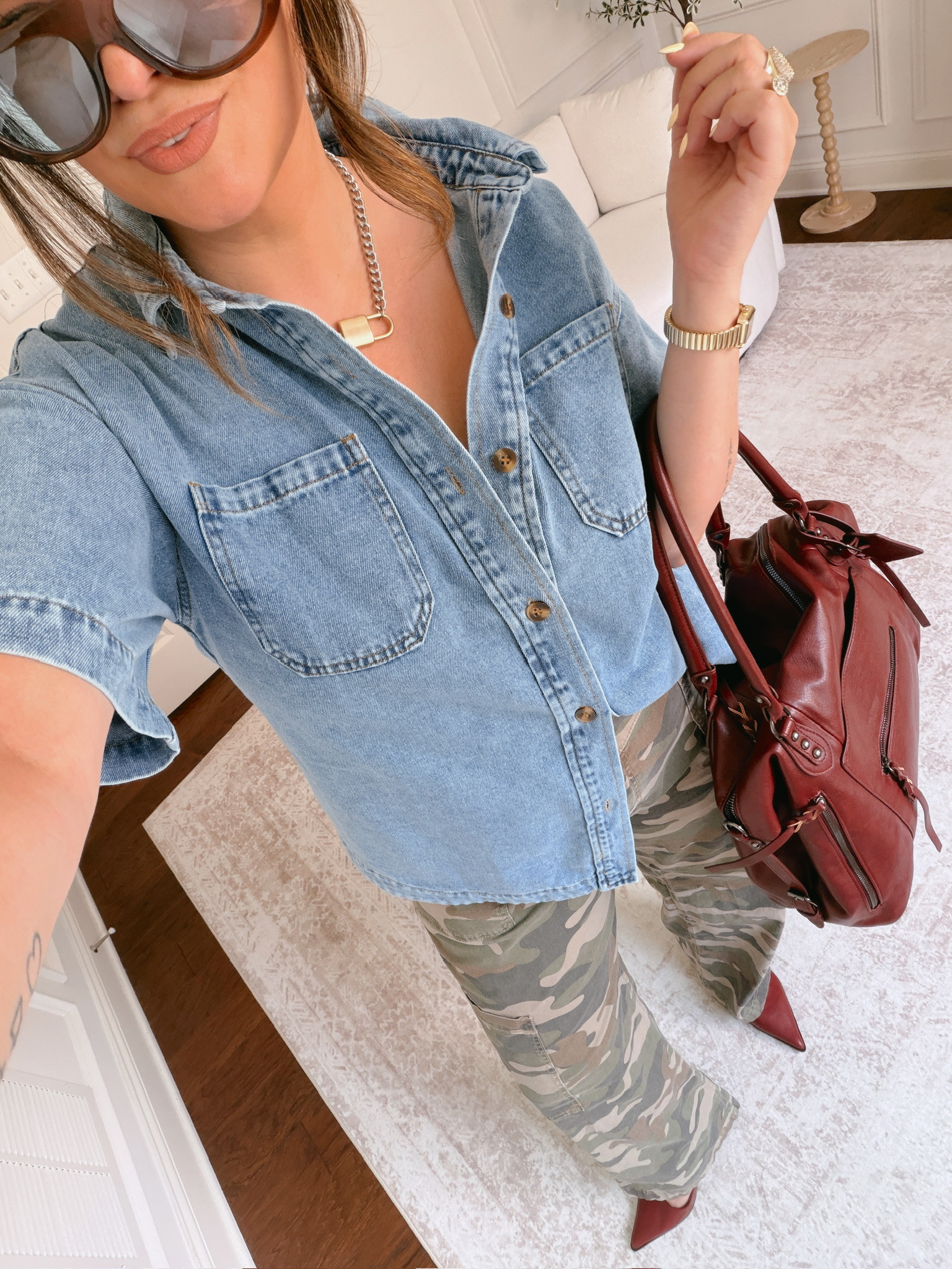 wearing a large in the top and an XL in the pants

Anti-pooch outfits, cool mom outfit
 

 #LTKgrwm #LTKootd #LTKMidsize