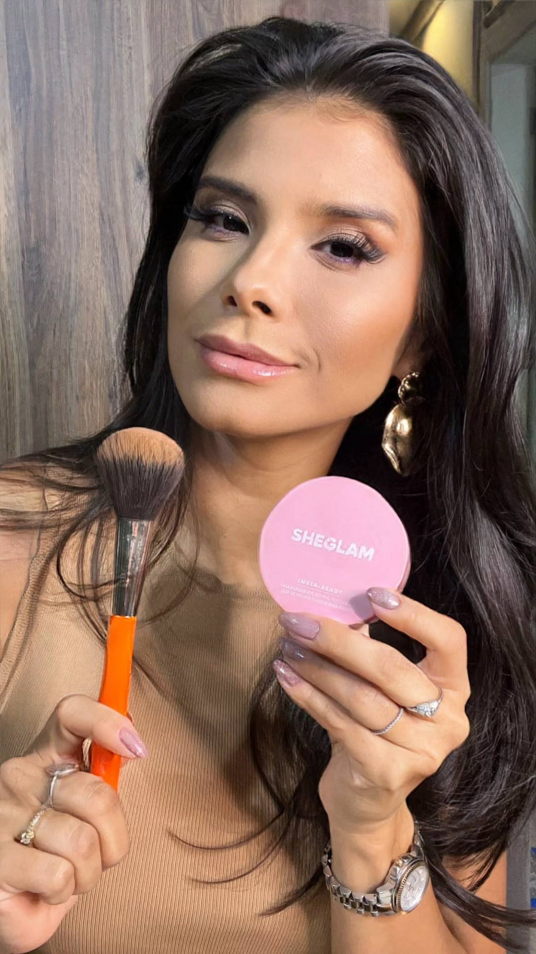 Estou simplesmente apaixonada pelo pó translúcido da Sheglam Bubblegam! 💖 
A embalagem é super fofa, o pó é incrivelmente fininho e a cor se adapta perfeitamente a todos os tons de pele. É como ter um efeito Photoshop na vida real! ✨✨ 
Principalmente se assim como eu você tiver pele madura.
Entrou na minha lista de favoritos na minha rotina de beleza. 

#SheglamBubblegam #EfeitoPhotoshop #BelezaPerfeita

#LTKbeauty #LTKover40 #LTKbrasil