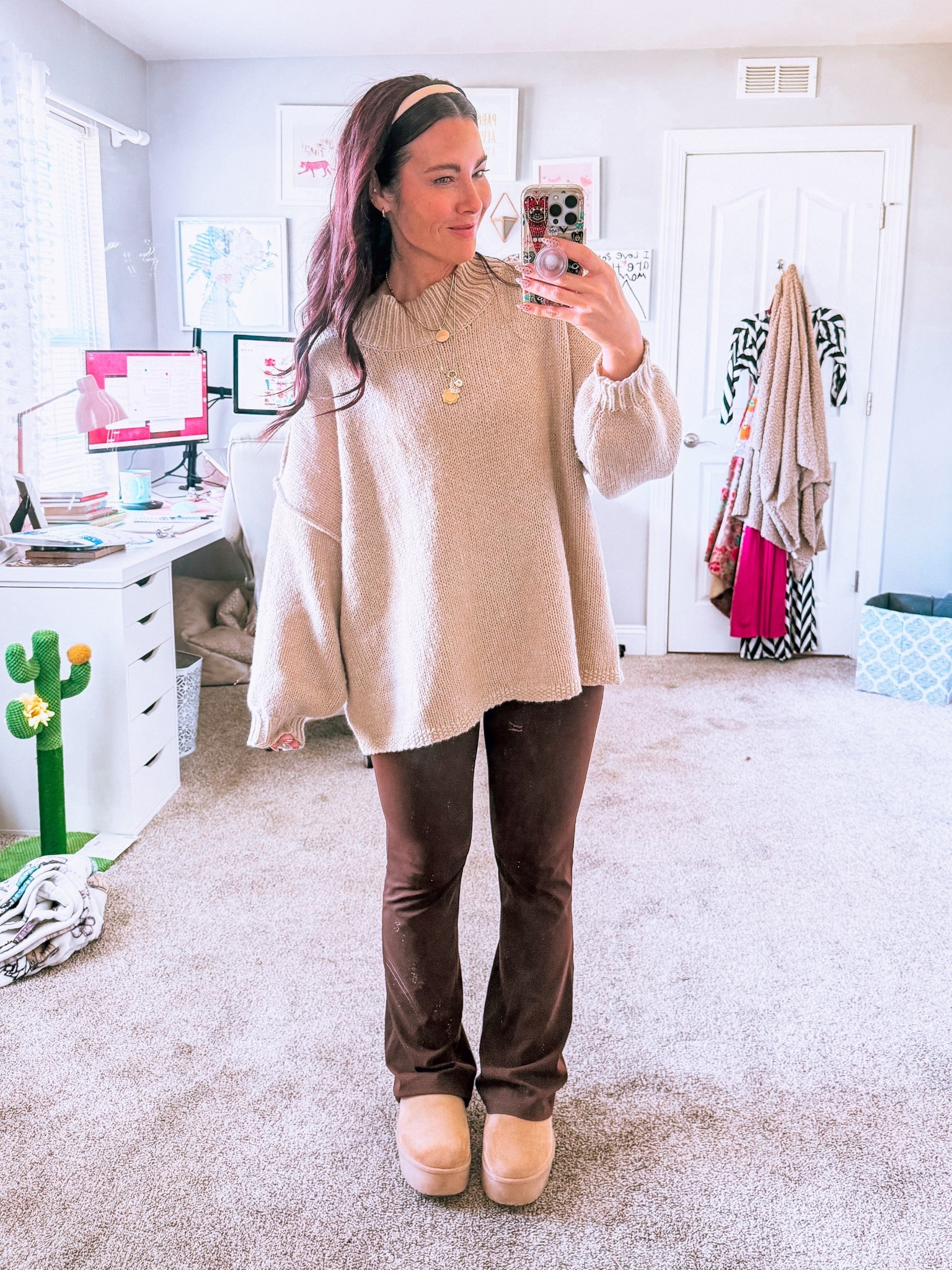The warmest chunky sweater that isn’t itchy, and the bestttt stretchy flares made by the same brand as my favorite workout pants. Comfy but cute winter outfit.

Amazon deals. Amazon fashion. Amazon finds. Amazon outfits.

#LTKootd #LTKSaleAlert #LTKSeasonal