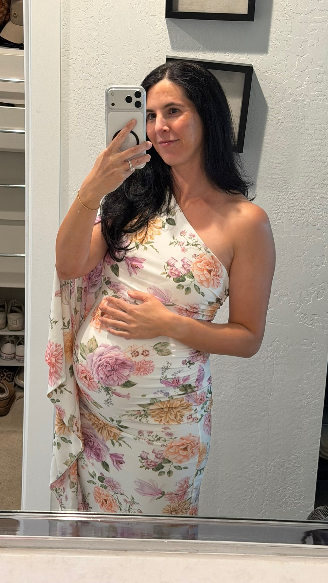 Tried on this floral dress for my baby sprinkle and didn’t end up choosing it… but definitely keeping it for a date night to show off the bump 💐🤍 It hugs in all the right places

Wearing a size small 

Summer outfit, summer dress, date night outfit, baby shower 

#LTKMothersDay #LTKBump #LTKootd