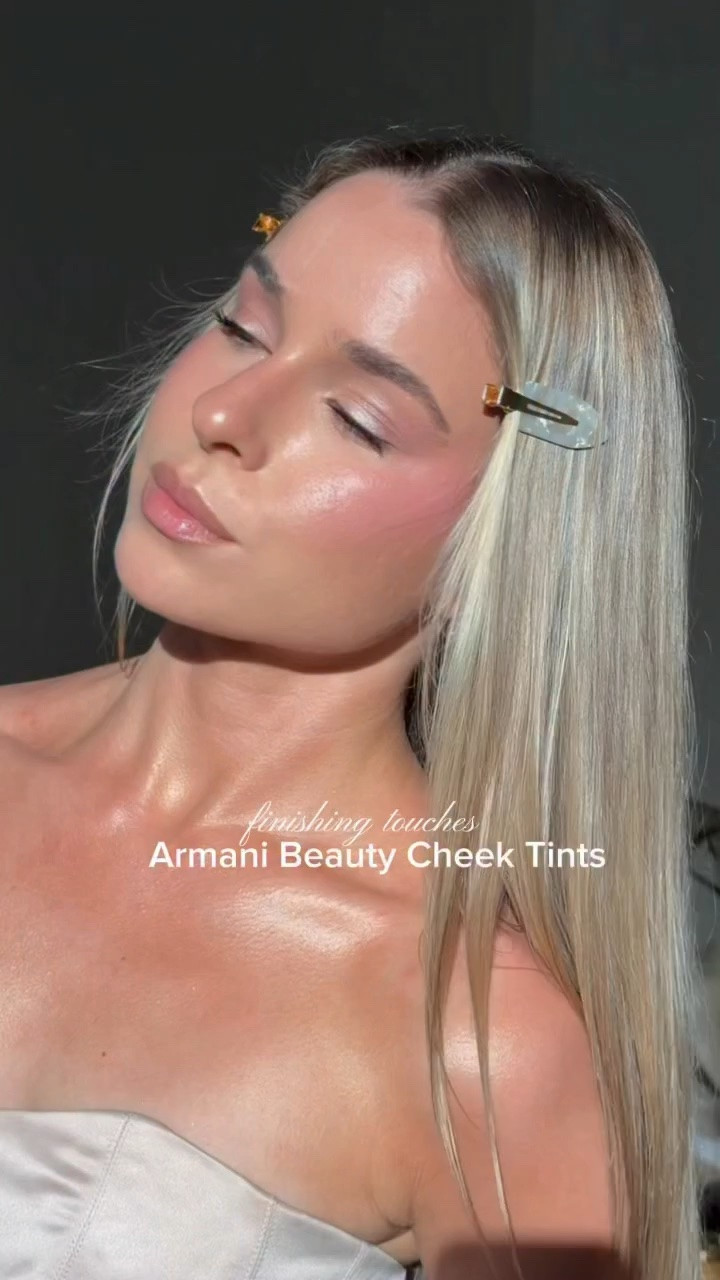 Glowing spring makeup with check tints 💕@Armani beauty @sephora 

#giftedbyarmani
#LuminousSilk
#springmakeup #armanibeauties #blushcombo