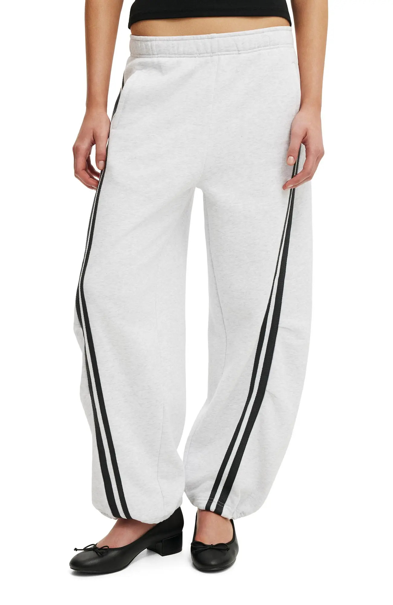 Cotton On Women's Barrel Leg Sweatpant in Dark Oak at Nordstrom, Size Small | Nordstrom