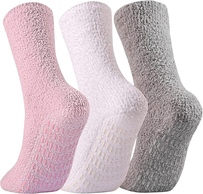 Jormatt 3 Pairs Ultra Thick Fuzzy Grip Socks Non Skid Slipper Hospital Socks Unisex | Amazon (US)