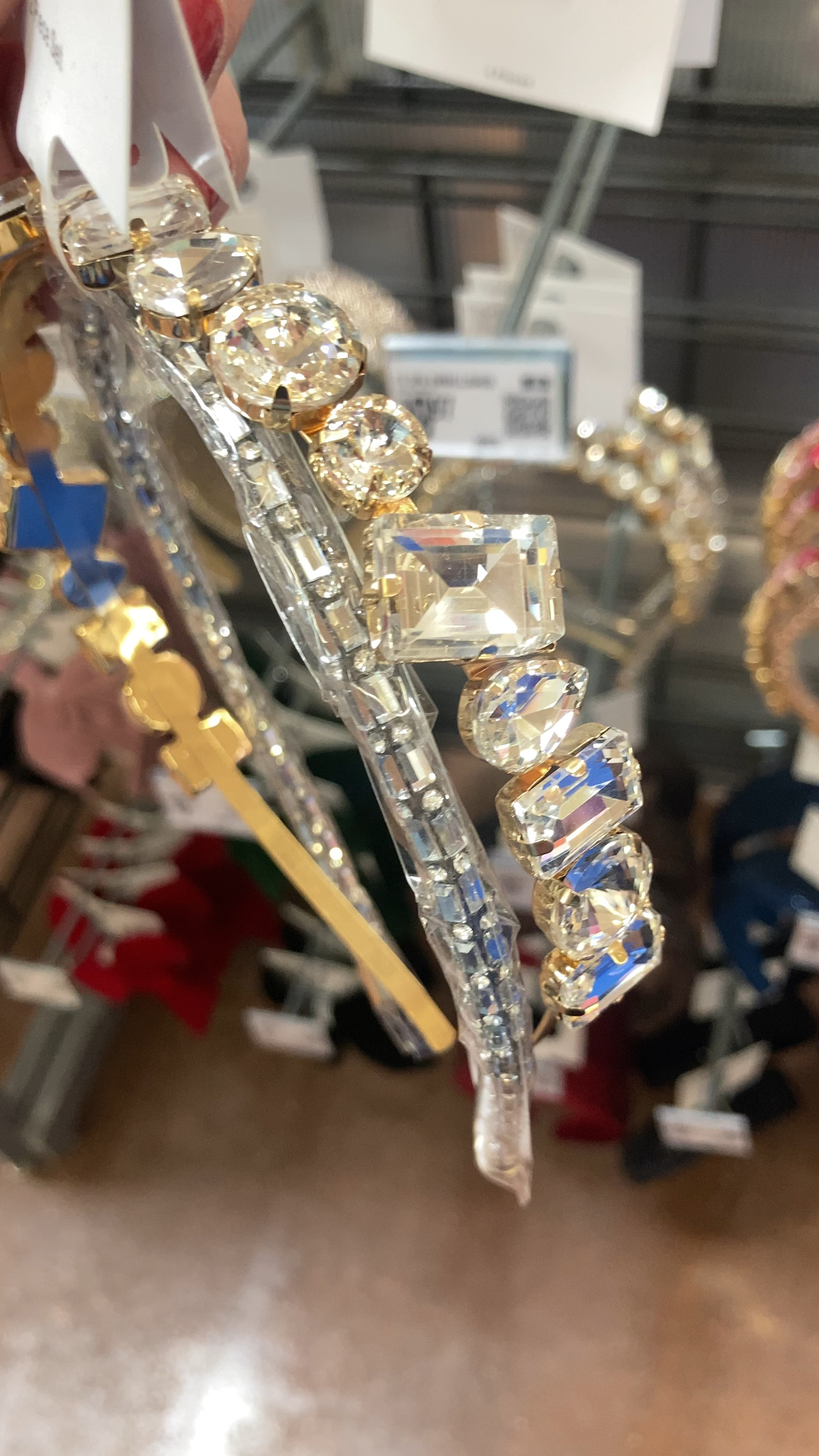 Perfect holiday headbands 

#LTKSeasonal #LTKParties #LTKBeauty