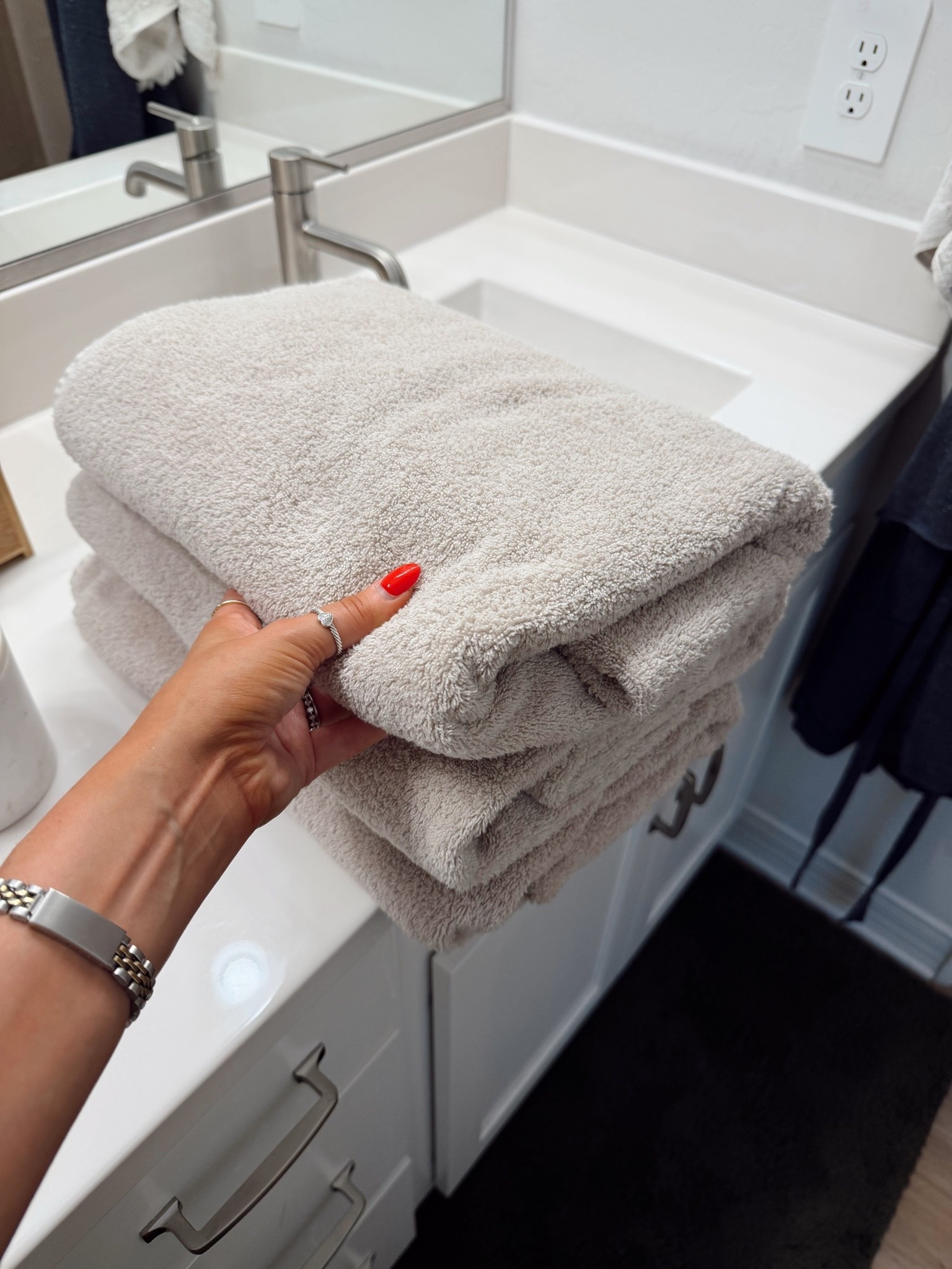 The best bath towels on major sale with code LTK35! @Cariloha #ad