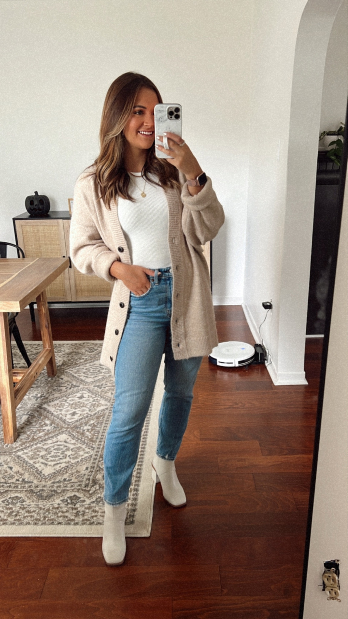 Casual ootd / casual work outfit
Size 25S in jeans
Booties TTS
size small in cardigan 

#LTKstyletip #LTKSeasonal #LTKworkwear