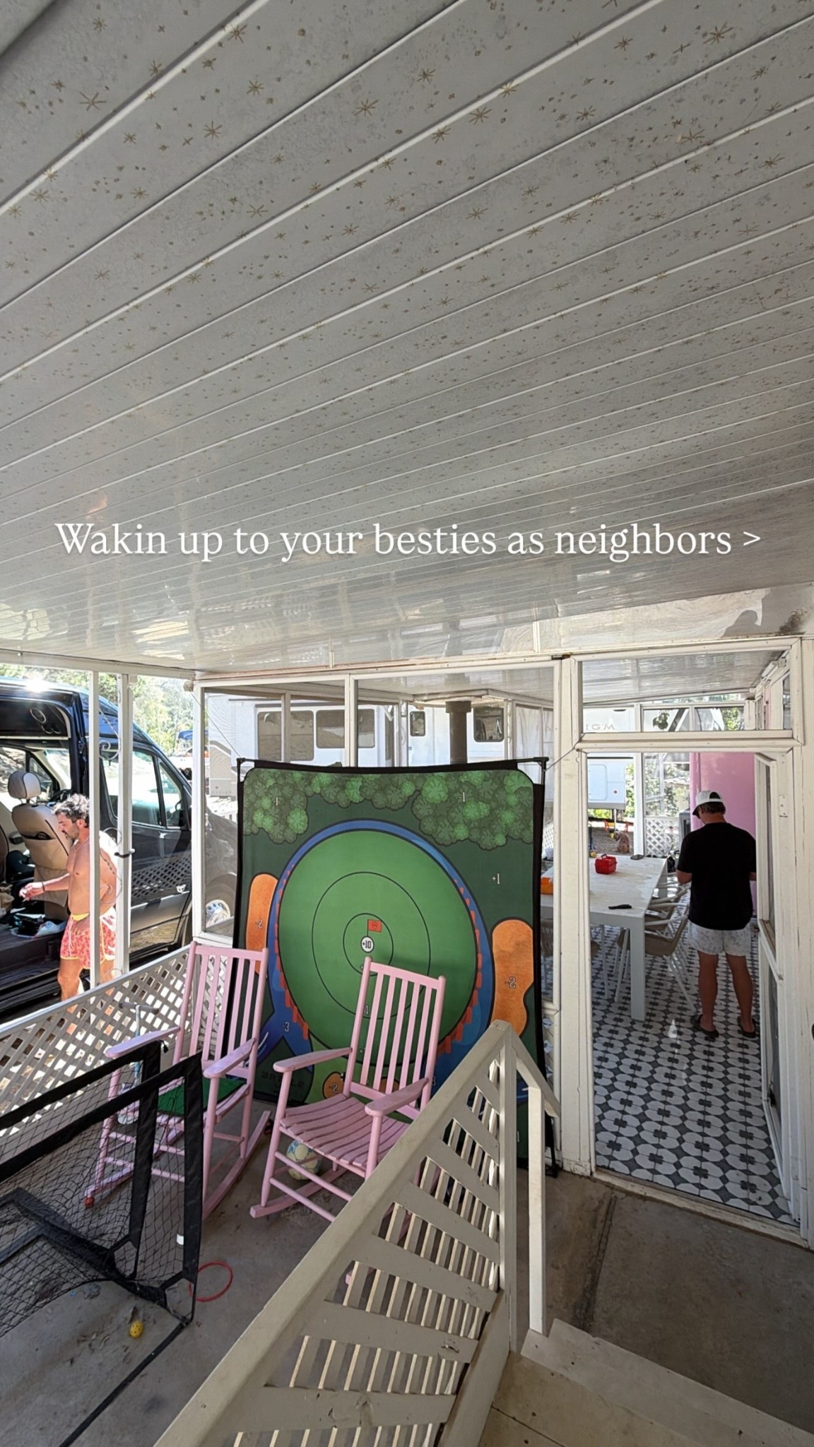 Wakin up to your besties as neighbors >