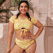Plus Floral Knot Front Bikini Swimsuit | SHEIN