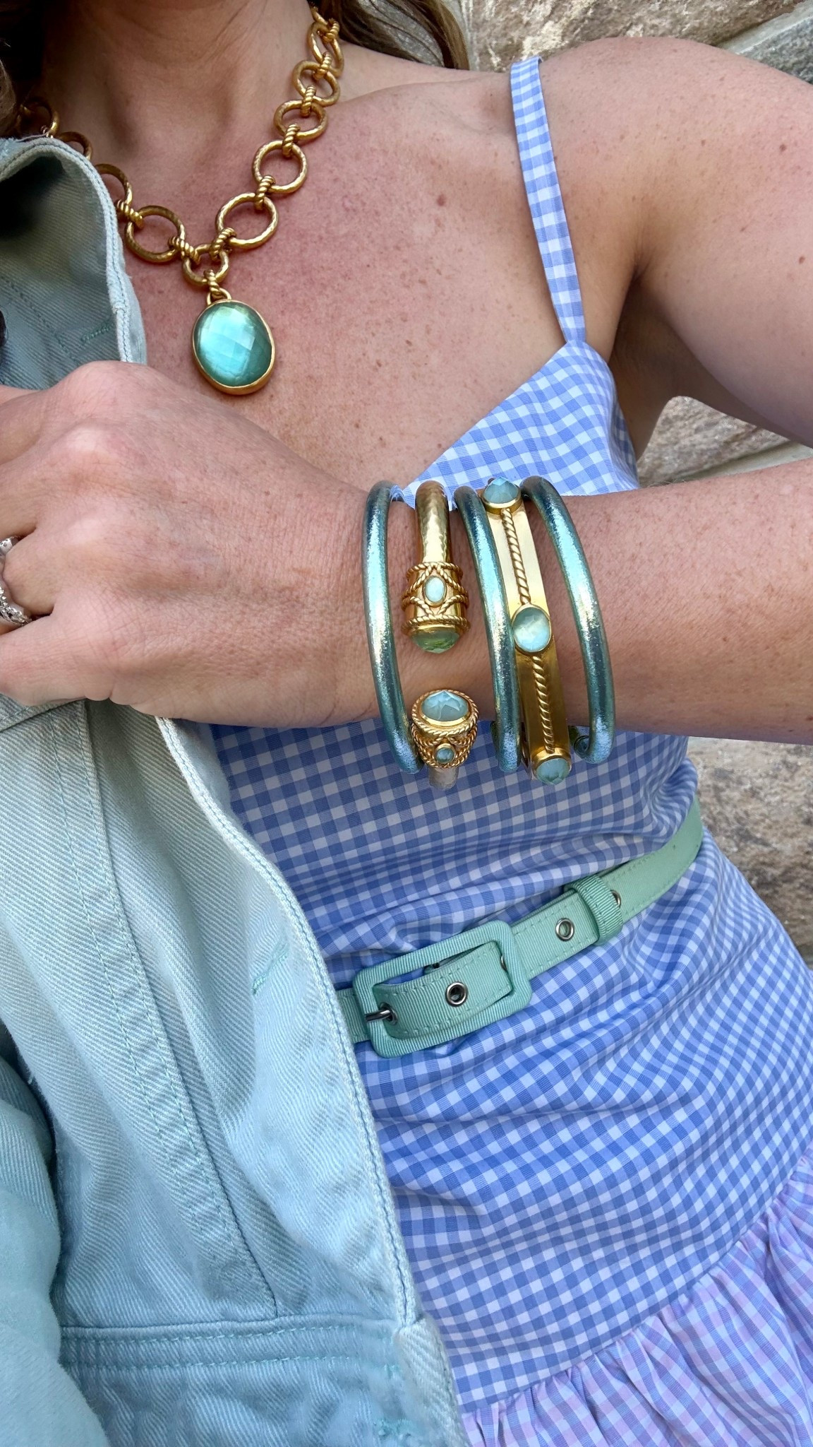 Today’s jewels … my new favorite combination Julie Vos with a hint of Budha Girl … feels like it was mint to be! 

#LTKSeasonal #LTKootd #LTKOver40