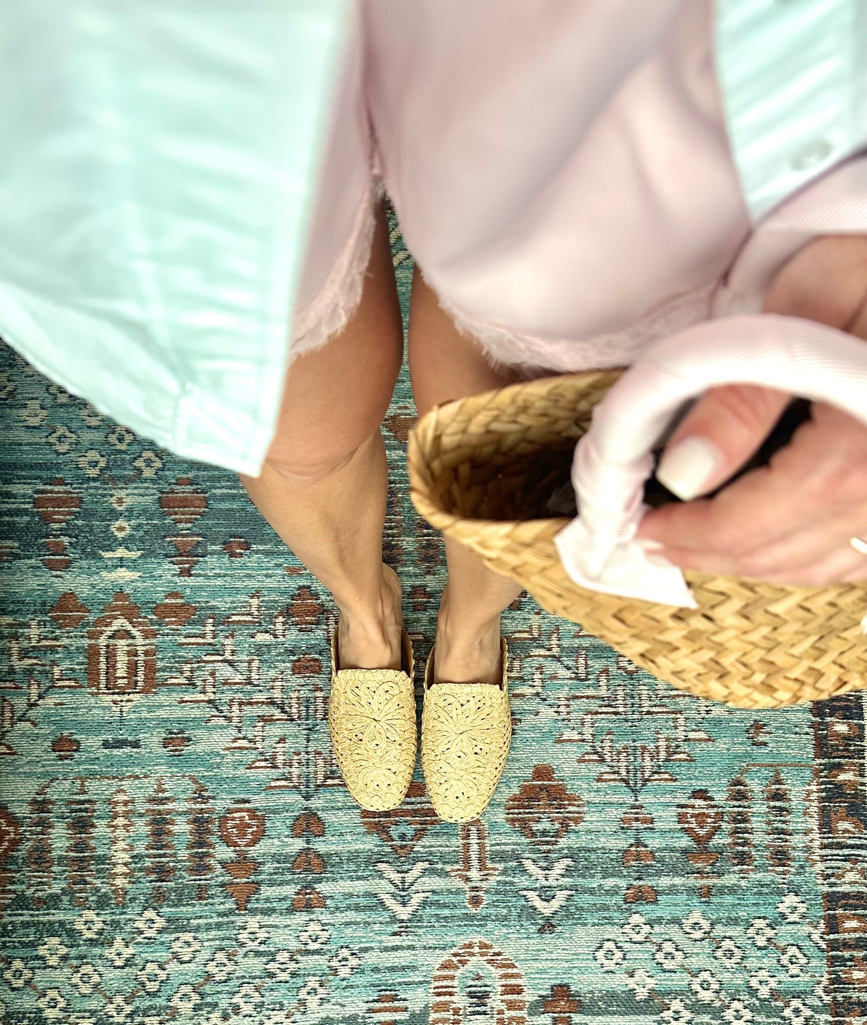 Target always gets it with their spring shoe line up. These mules are perfection 