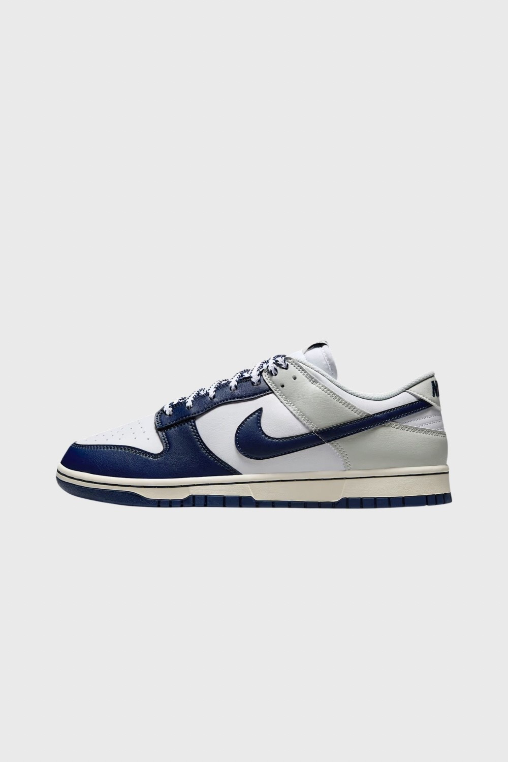 nike dunk low retro sneakers #nike #fwrd #theminimalstylist

#LTKMens #LTKStyleTip #LTKShoeCrush