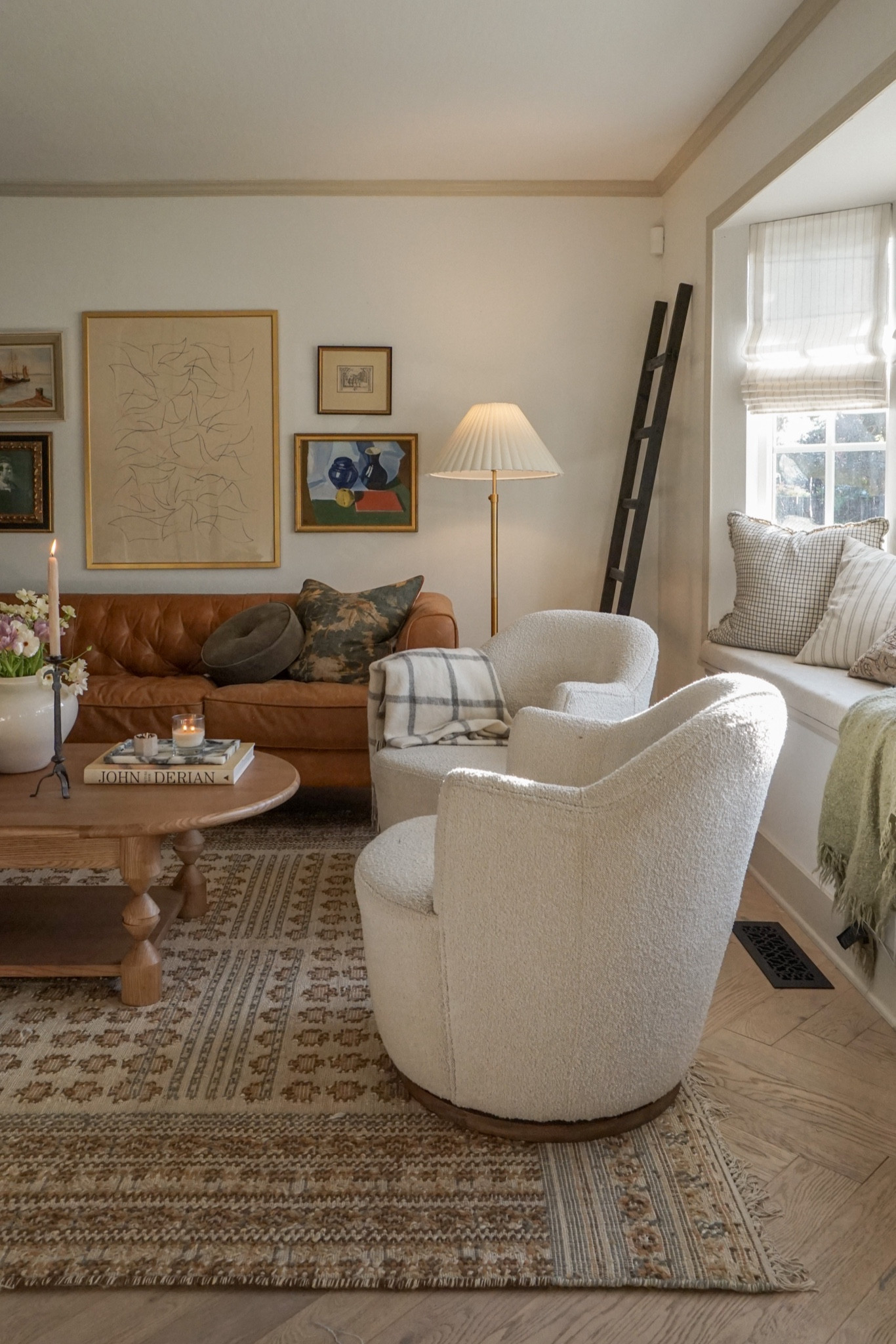 Living room refresh! Added this beautiful rug that bring texture and the right amount of color into the space 😍

#LTKSeasonal #LTKhome
