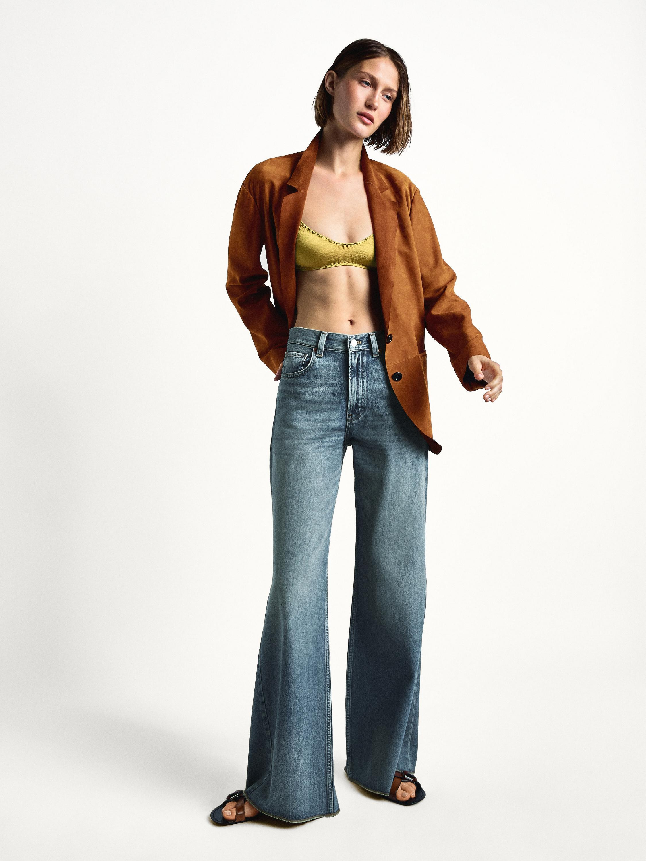 Jeans-Schlaghose aus Baumwolle mit hohem Bund | Massimo Dutti DE