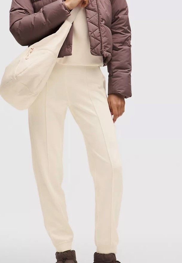 Joggers 🏃 

#LTKBeauty #LTKfitnessgoals #LTKSaleAlert