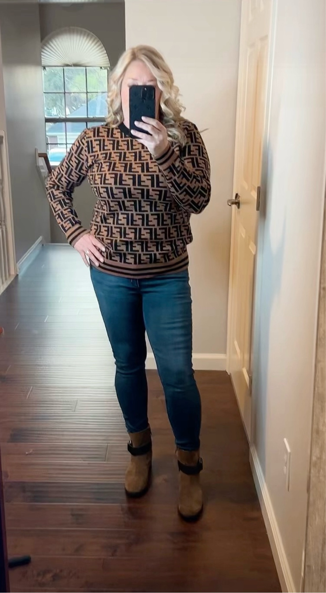 The quality of this sweater is superb, so soft, it’s beautiful!! 
Option brown
Several options to choose from 

#LTKStyleTip #LTKU #LTKSeasonal
