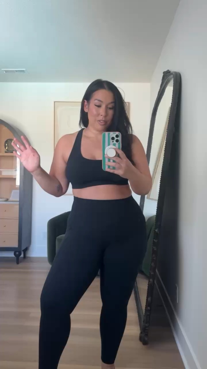 Best Amazon leggings, so affordable but still supportive and comfortable. Size XL

midsize fashion, ootd, outfit inspo, activewear