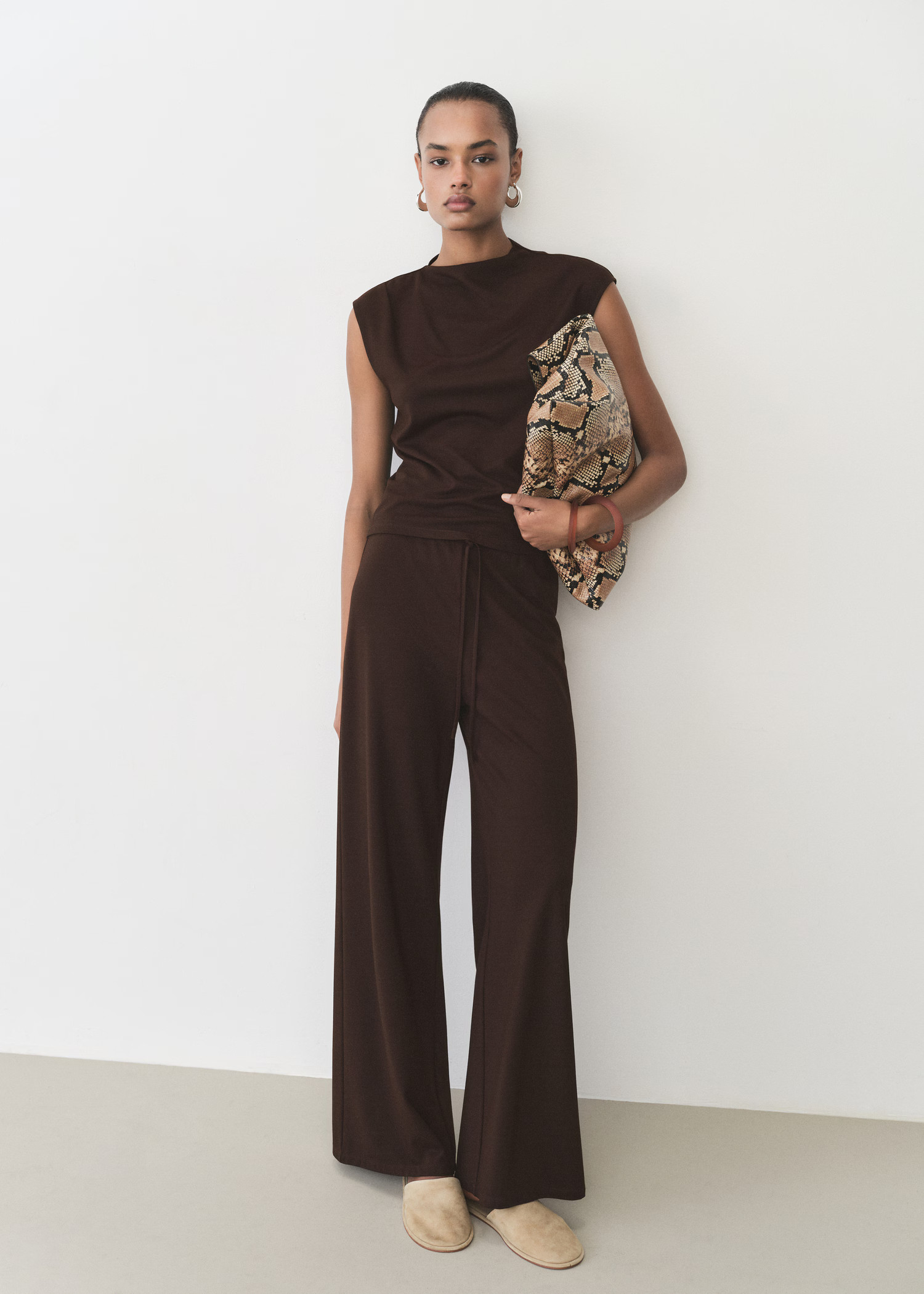 T-shirt with gathered asymmetrical neck - Women | MANGO USA | Mango (US/MX/AU)