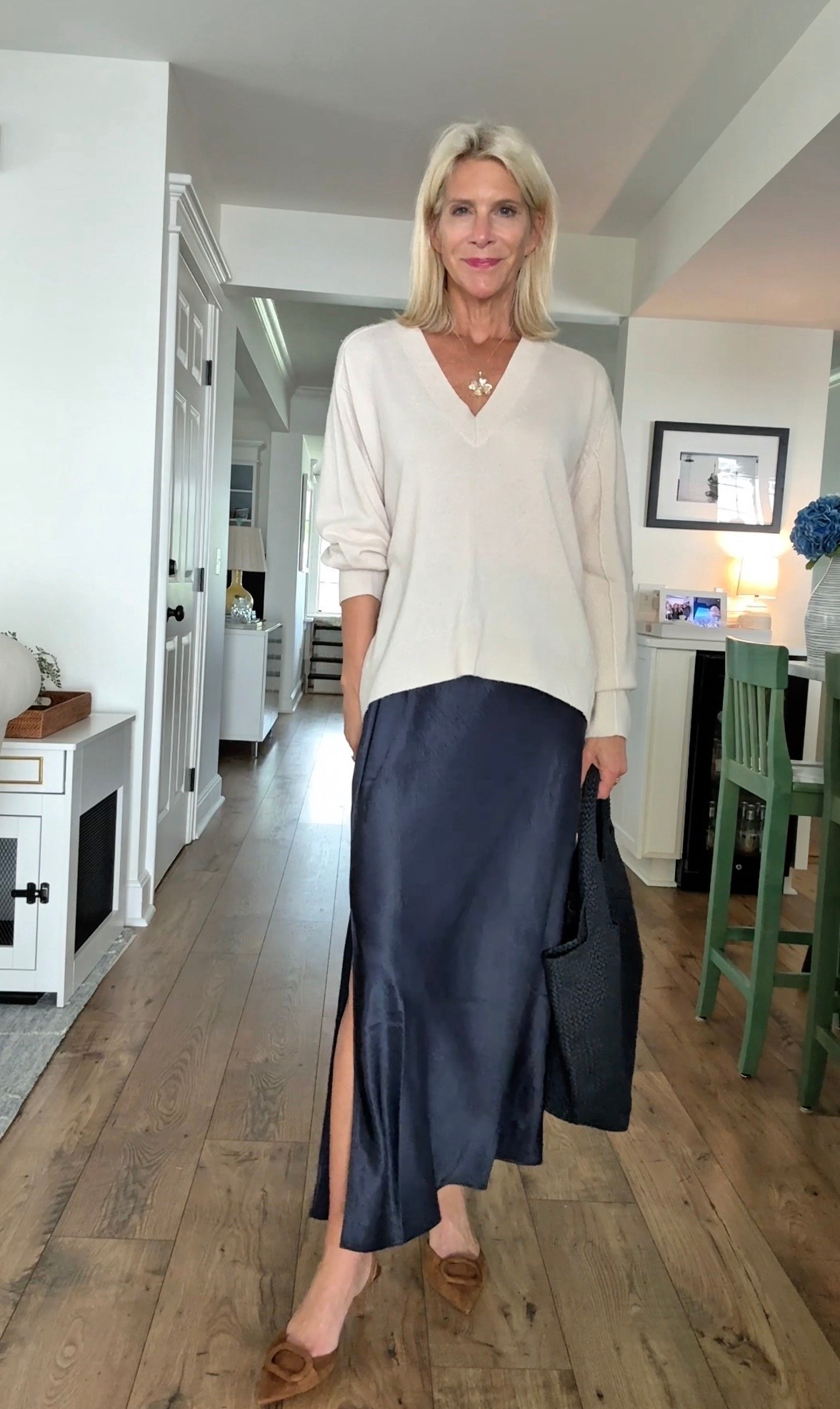 When in doubt, pair a relaxed knit with a slip skirt. Effortless, comfortable, and still put together.

#LTKstyle #slipskirtedit #LTKfallfashion #falloutfitinspo #cozychic #LTKoutfits #minimalstyle #everydayoutfit #fallstyleguide #elevatedbasics #LTKunder100

#LTKOver40 #LTKStyleTip #LTKShoeCrush