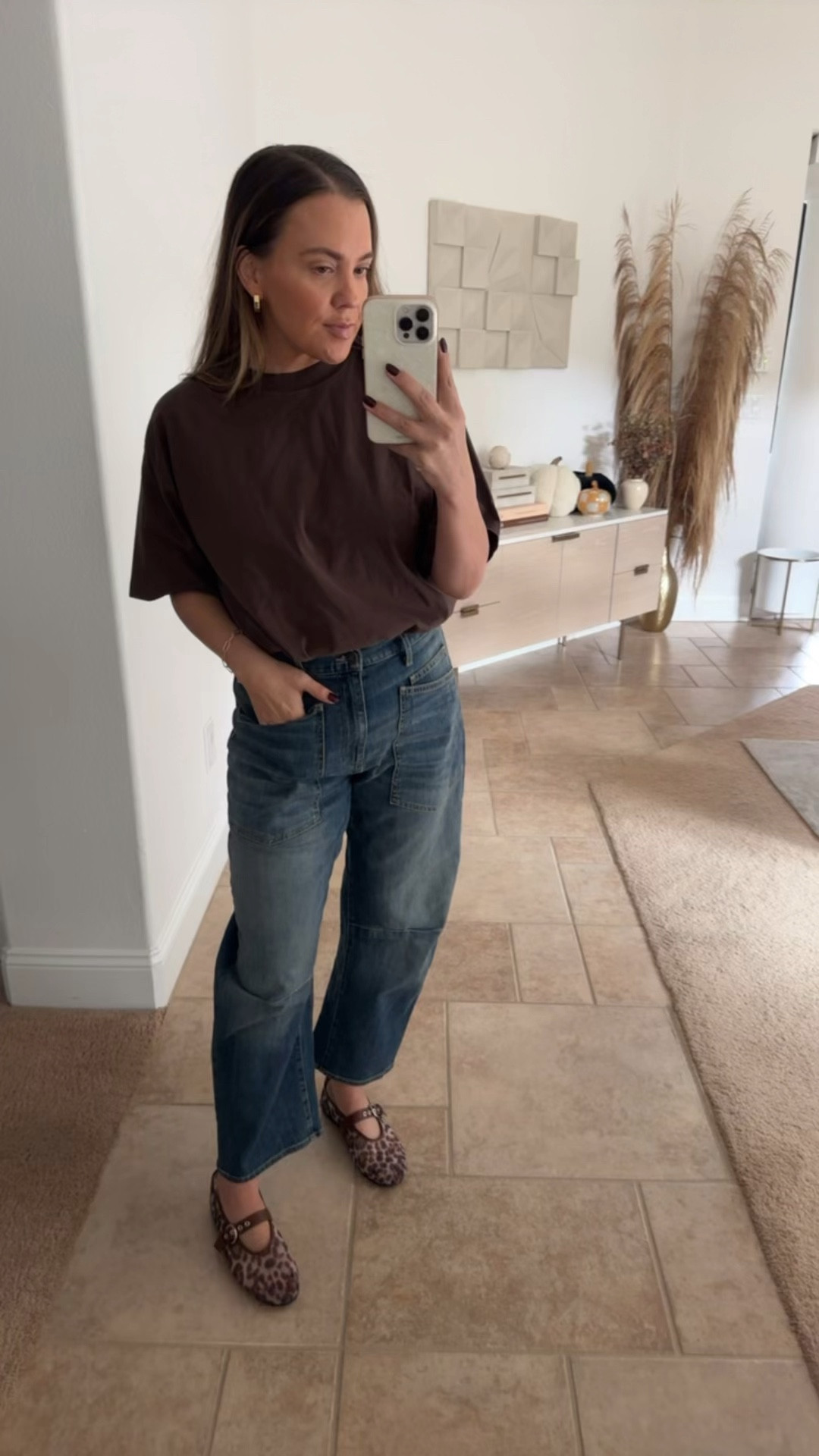 Casual outfit today! this is the BEST oversized tee. grabbing more colors immediately. wearing a medium. 28 in jeans  

#LTKMidsize #LTKStyleTip