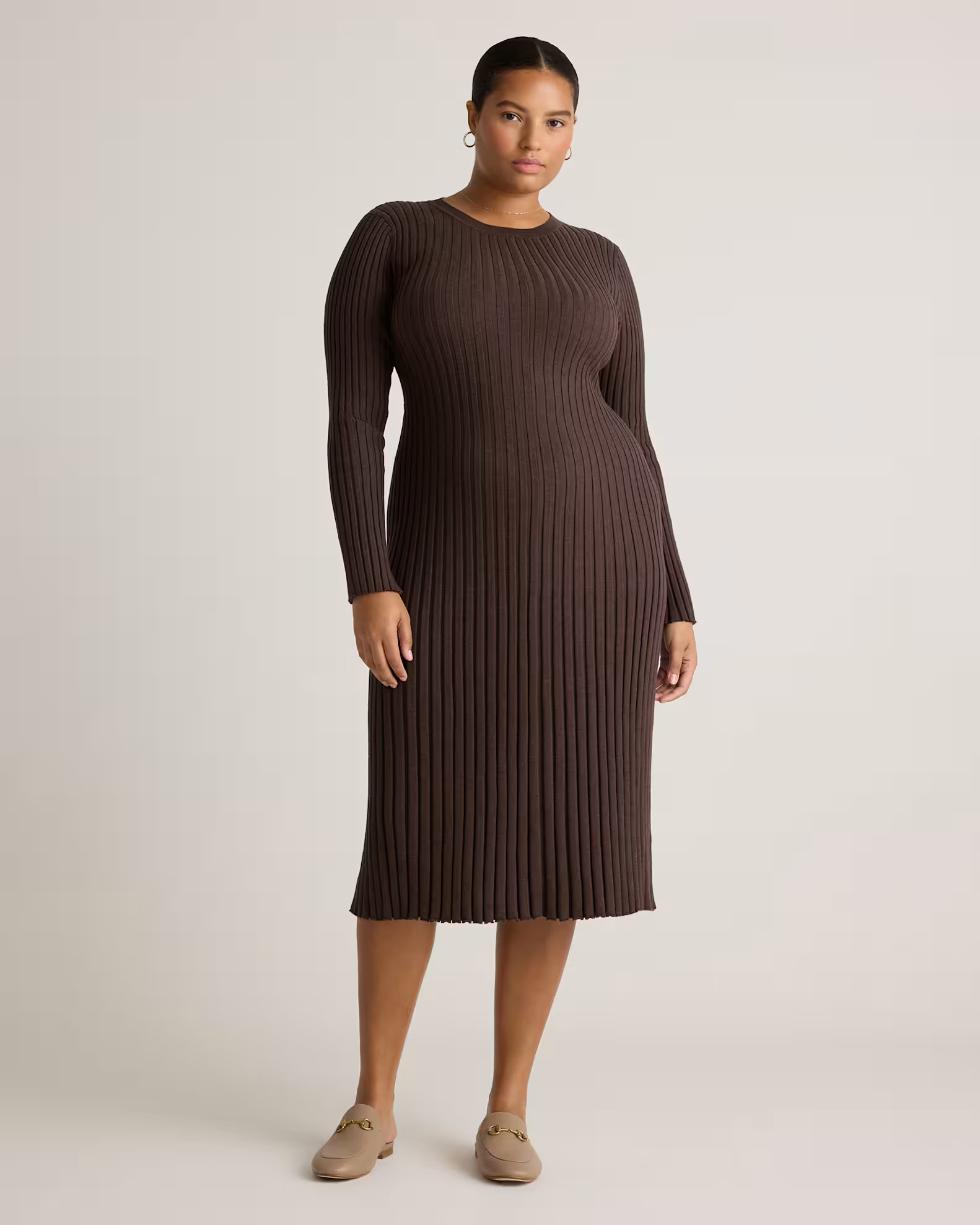 Cotton Cashmere Ribbed Long Sleeve Crew Midi Dress in Mocha Heather | Quince