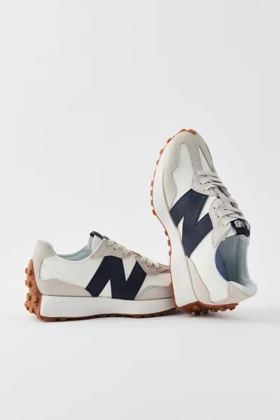 New Balance 327 Women’s Sneaker | Urban Outfitters (US and RoW)