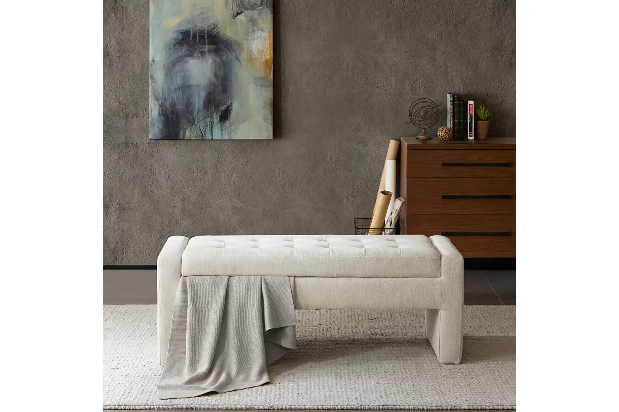 Gillian Storage Bench | Ashley Homestore