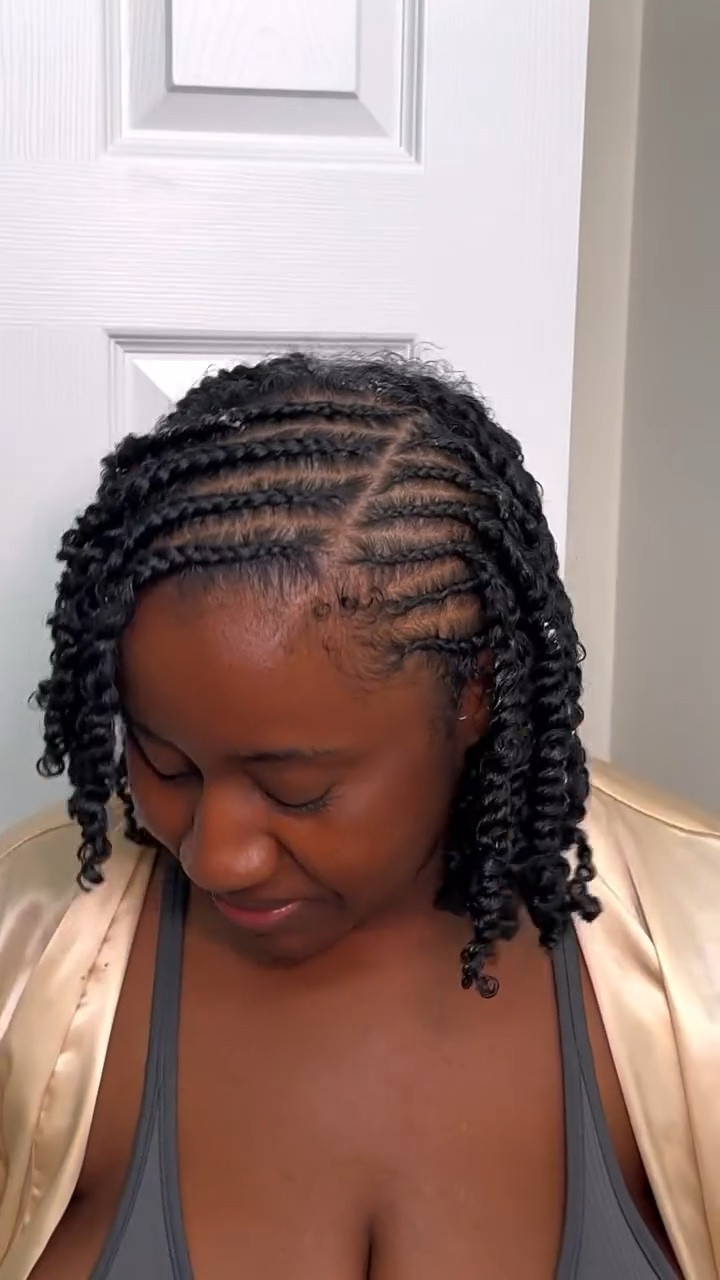 Who said natural hairstyles were ugly? 👀

#naturalhairstyles #hairinspo #naturalhair
