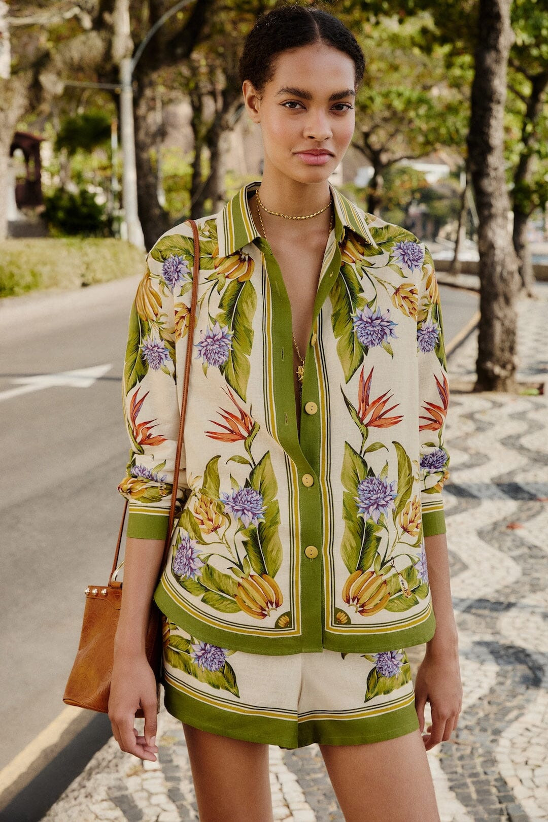 Sand Tropical Scarf Lenzing Ecovero Euroflax Shirt | FARM Rio | FarmRio (US)
