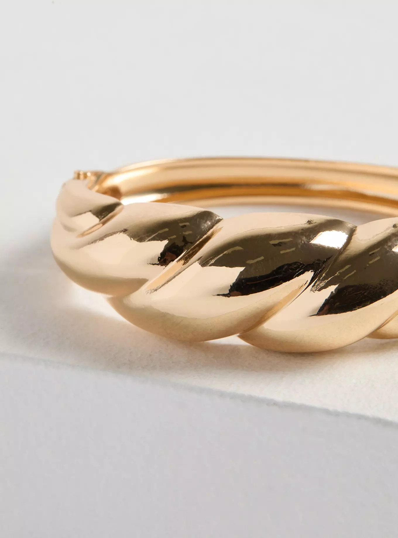 Twist Cuff Bracelet | Torrid (US & Canada)