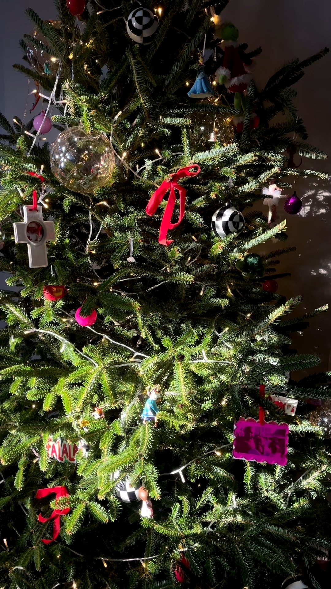 Warm Holiday Lights with remote #remotechristmaslights #christmastreelights #christmastreedecor 

#LTKHoliday #LTKdayinmylife #LTKHome