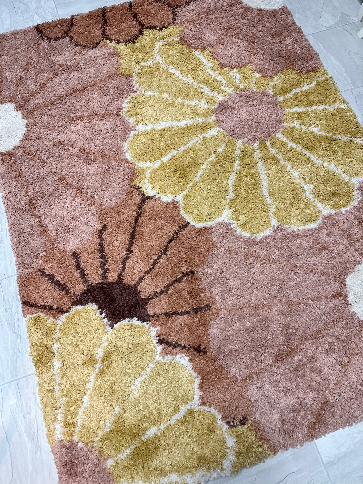 Pink floral accent rug 🌸🌼
Perfect for little girls room! 

#LTKFindsUnder50 #LTKKids #LTKFamily