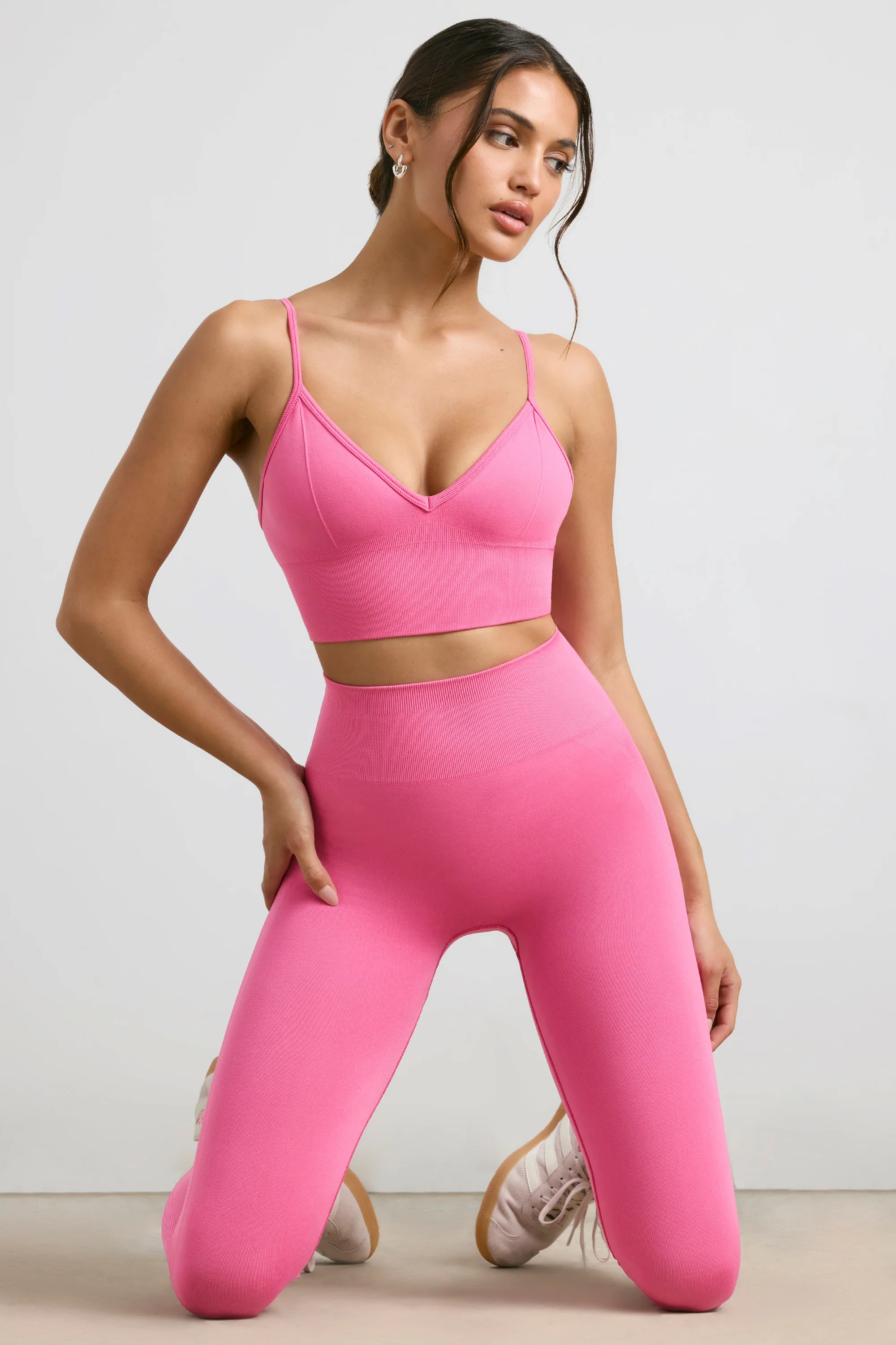 Exclusive - V-Neck Define Luxe Sports Bra in Hot Pink | Bo+Tee